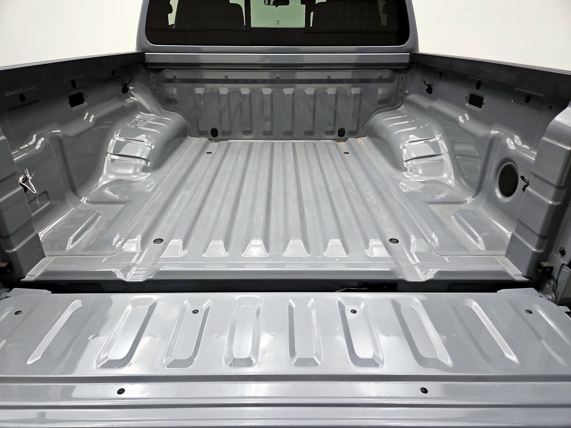 Thumbnail: 2024 Nissan Frontier - 19