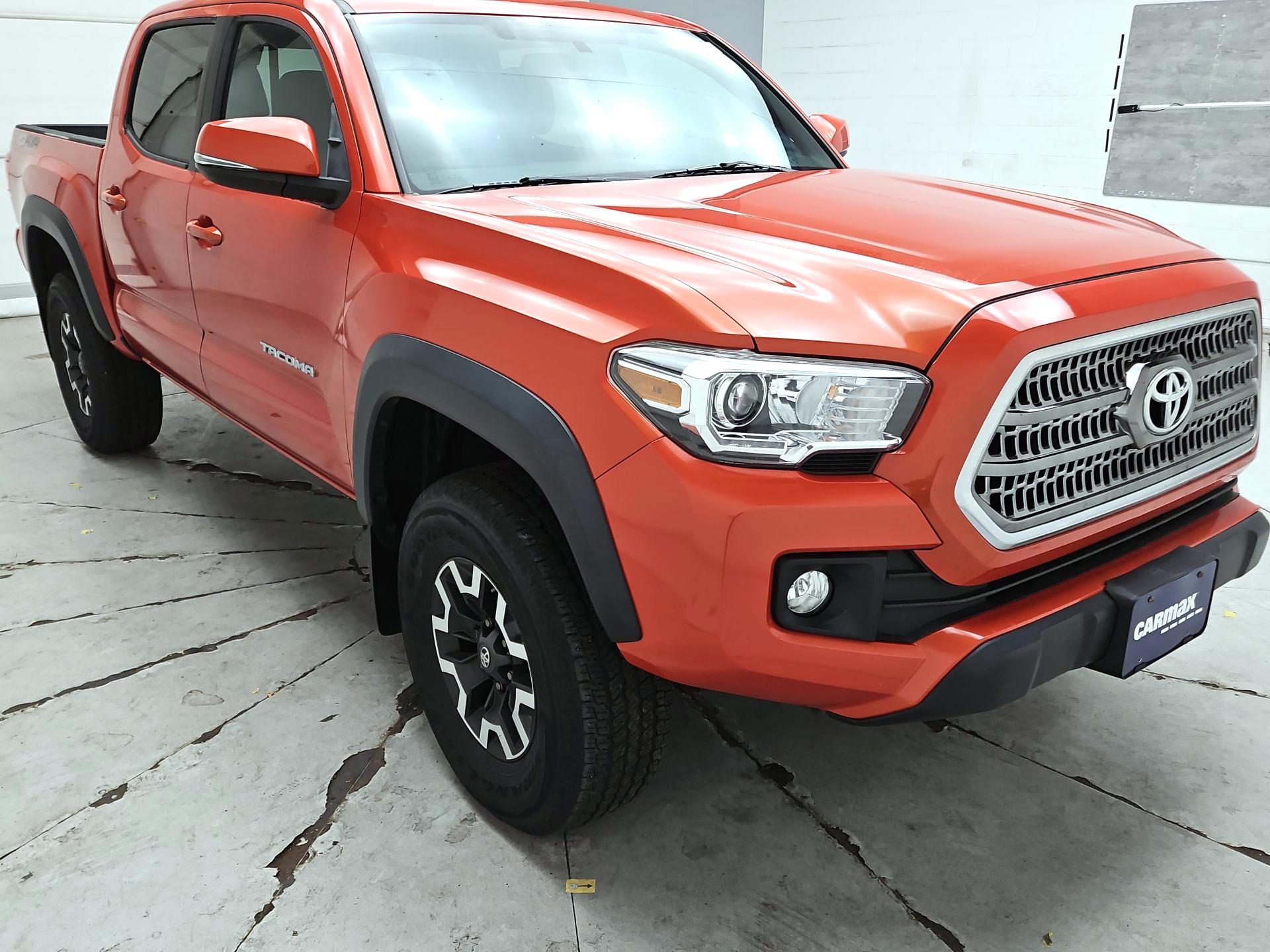 Thumbnail: 2016 Toyota Tacoma - 1
