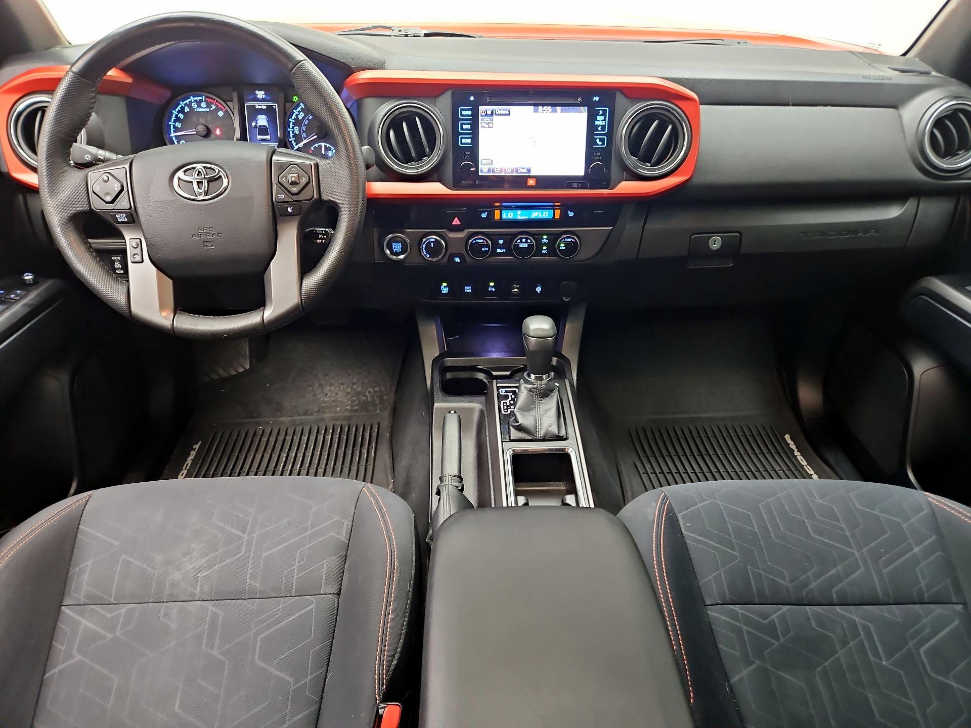 Thumbnail: 2016 Toyota Tacoma - 8