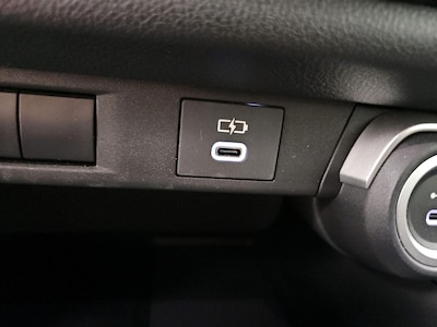 USB/AUX Ports
