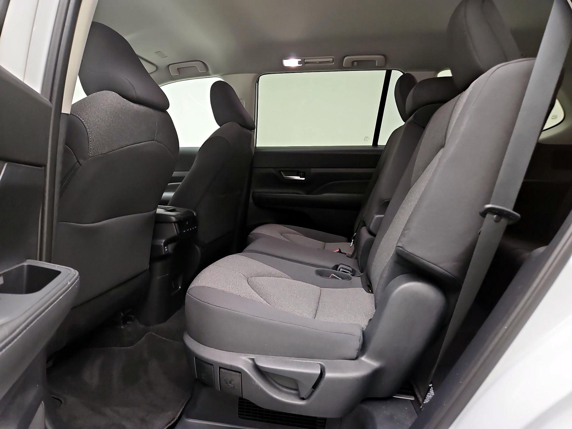 Thumbnail: 2025 Toyota Highlander - 19