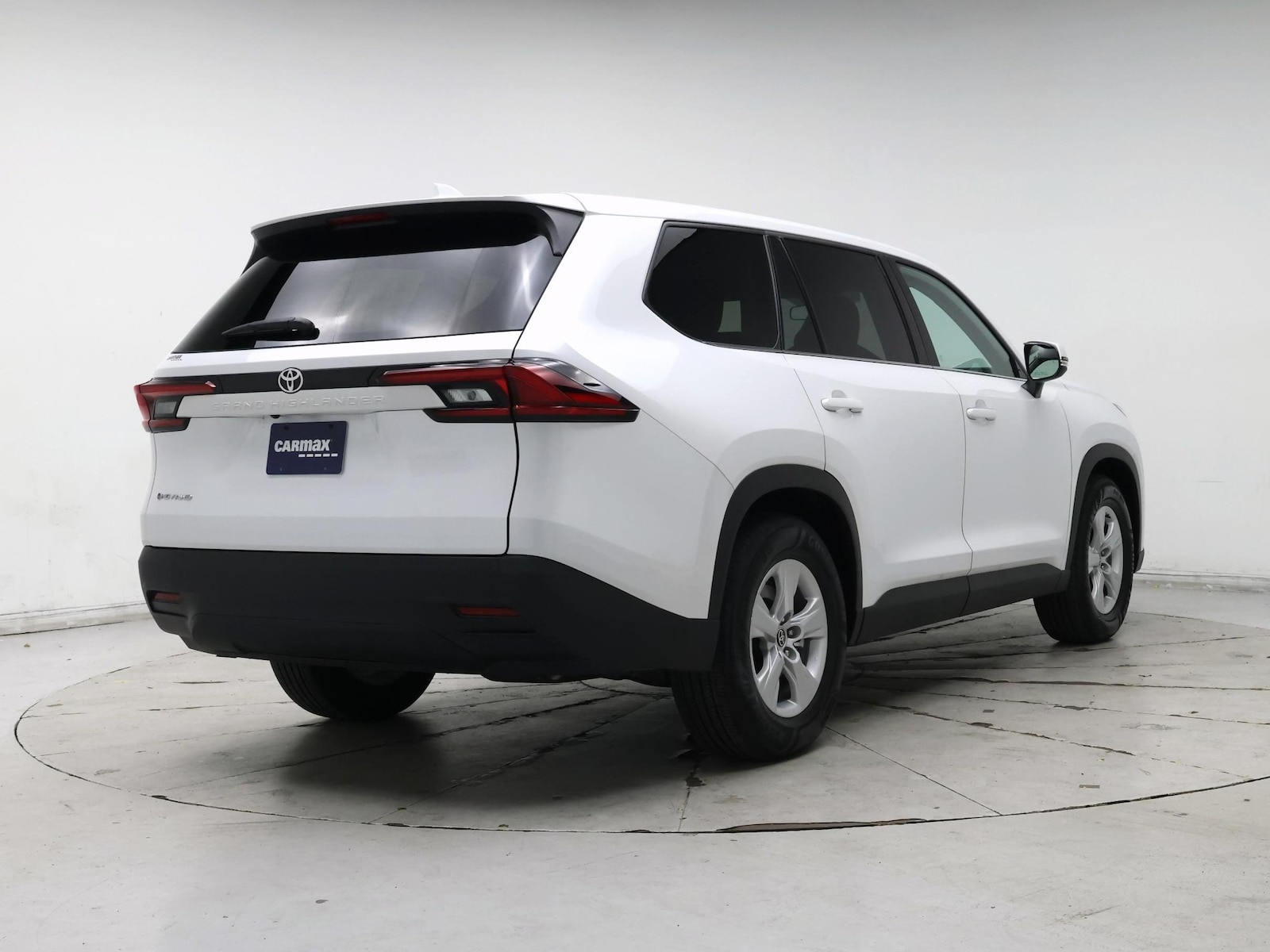 2025 Toyota Grand Highlander LE - Photo 9