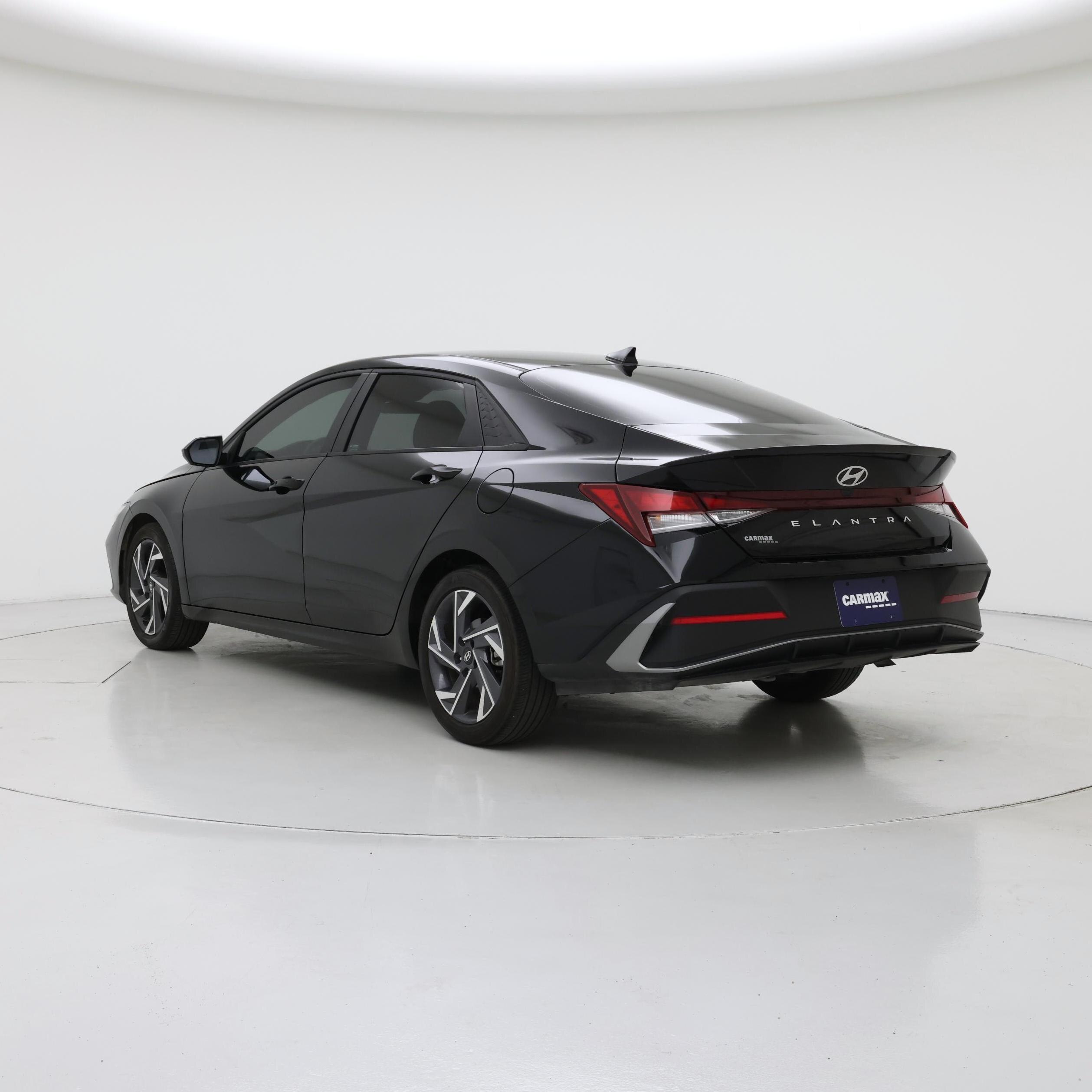 Thumbnail: 2025 Hyundai Elantra - 2
