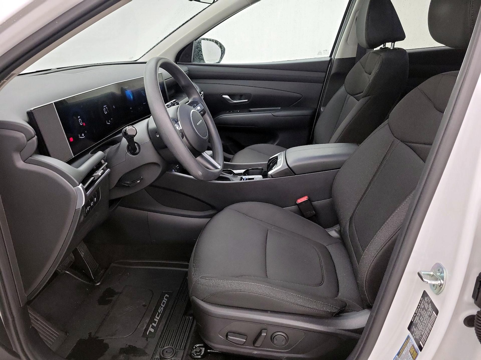 2025 Hyundai Tucson SEL - Photo 12