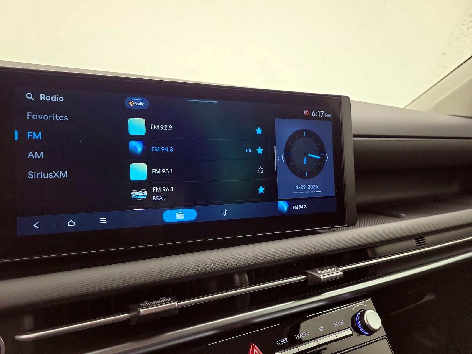 2025 Hyundai Tucson SEL - Photo 16