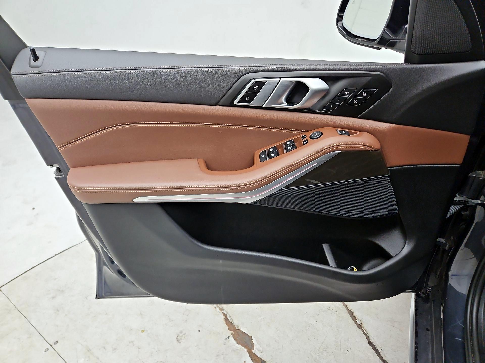 Thumbnail: 2022 BMW X5 - 12