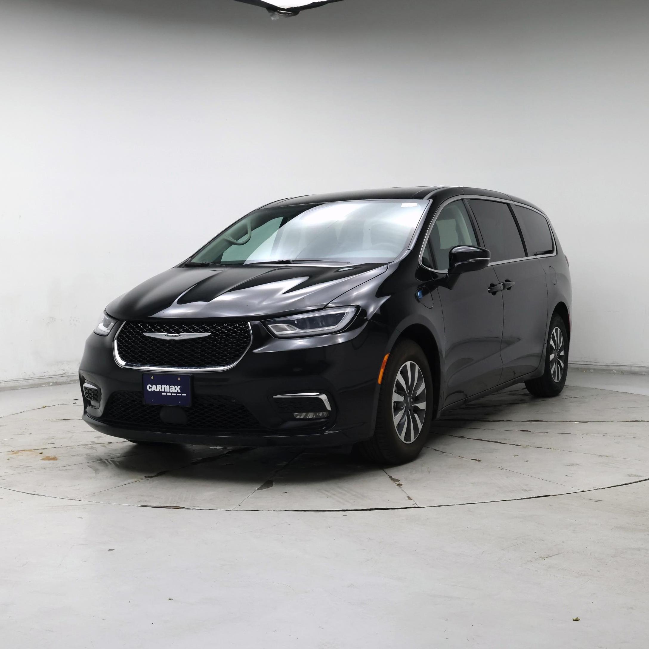 Thumbnail: 2024 Chrysler Pacifica - 4