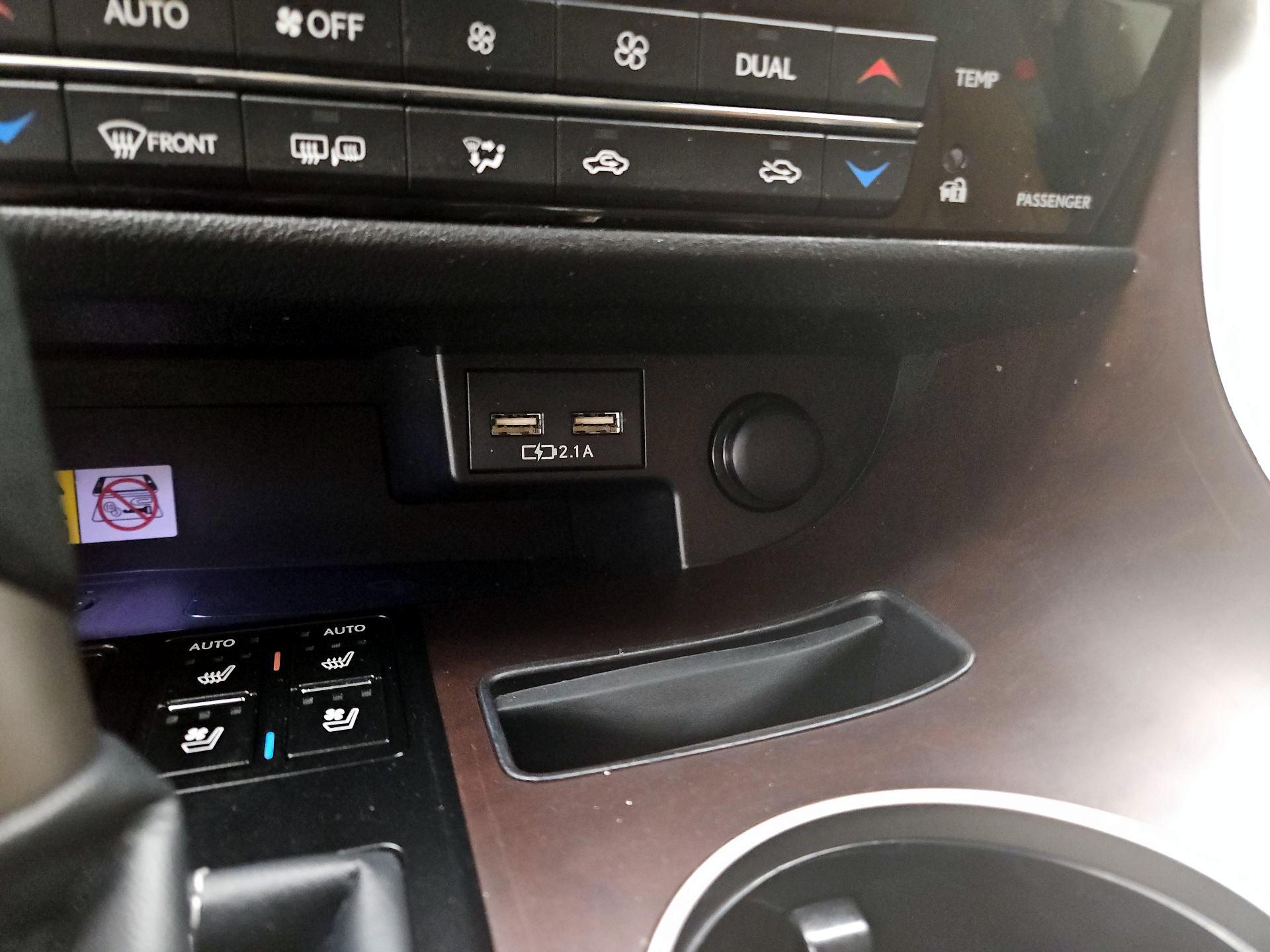 Thumbnail: 2021 Lexus RX - 18