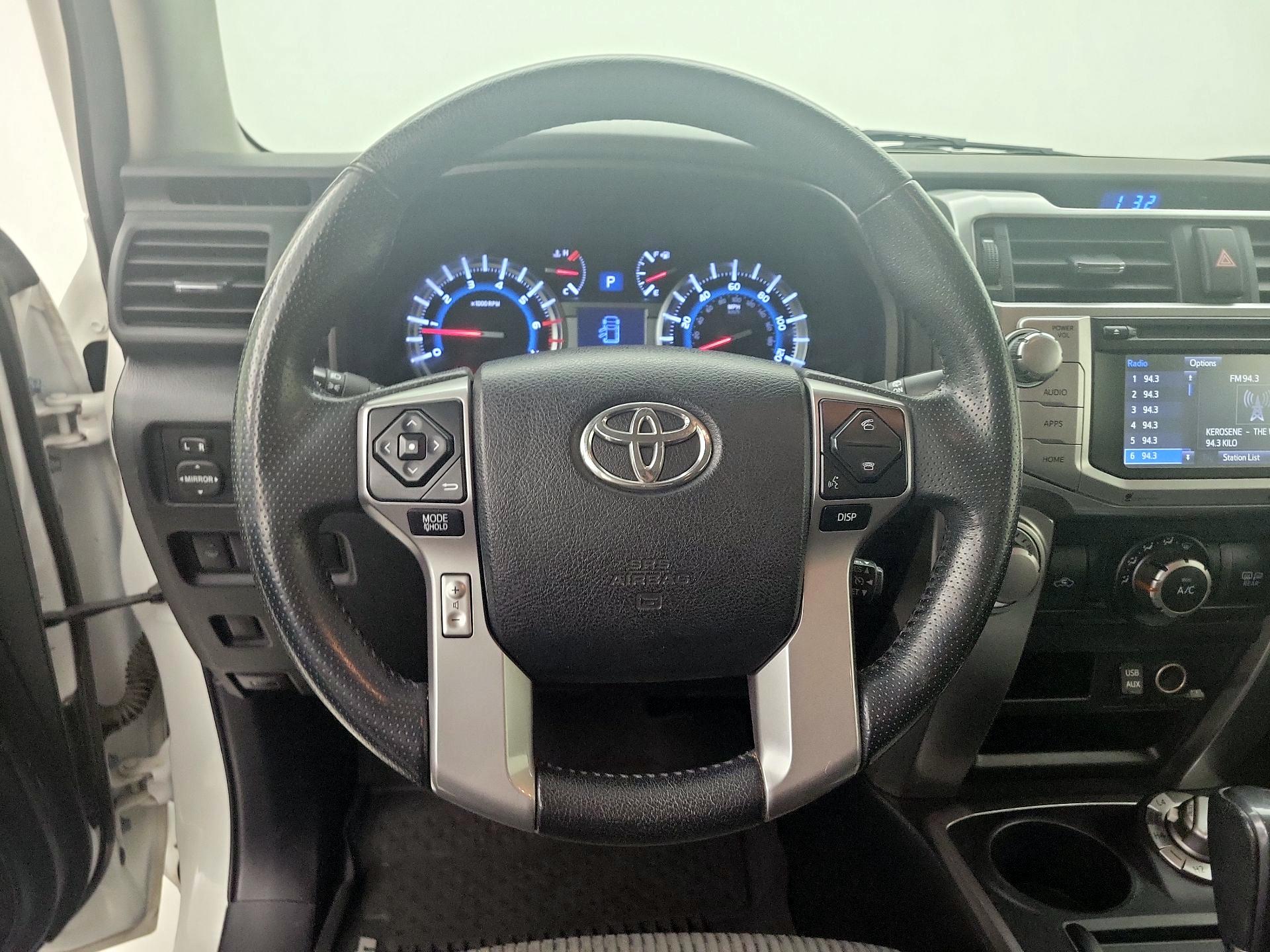 Thumbnail: 2017 Toyota 4Runner - 10