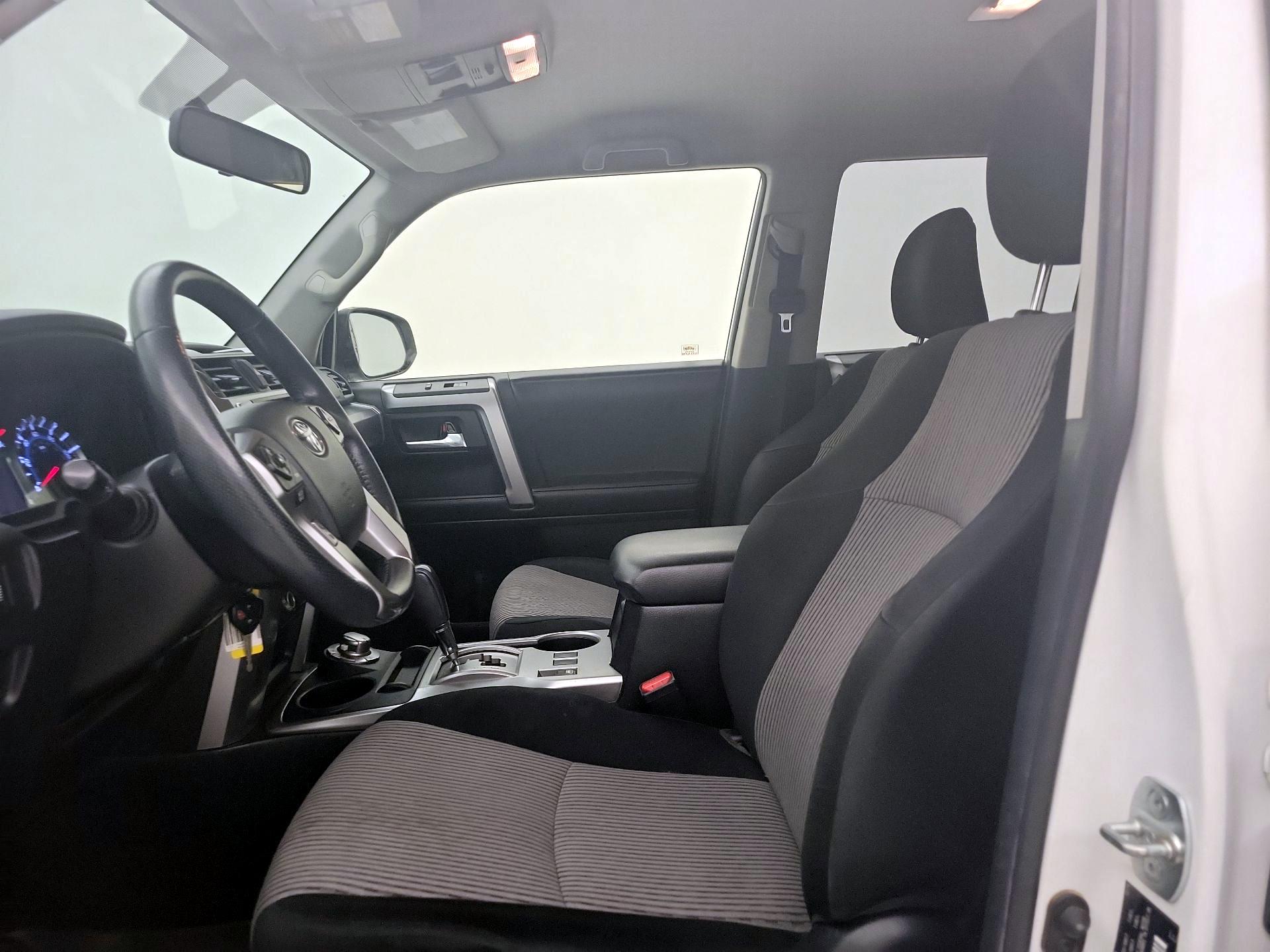 Thumbnail: 2017 Toyota 4Runner - 11