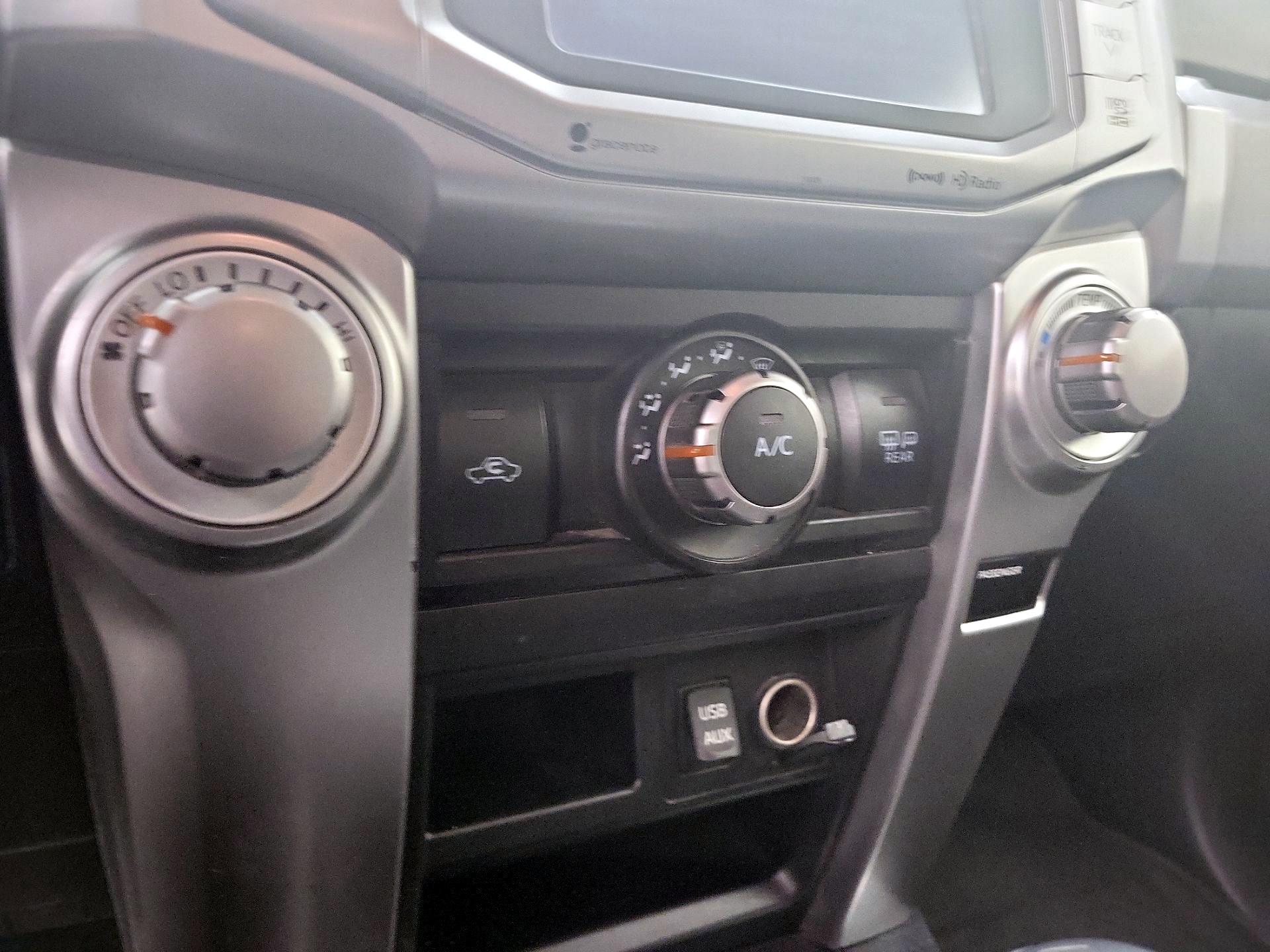 Thumbnail: 2017 Toyota 4Runner - 16