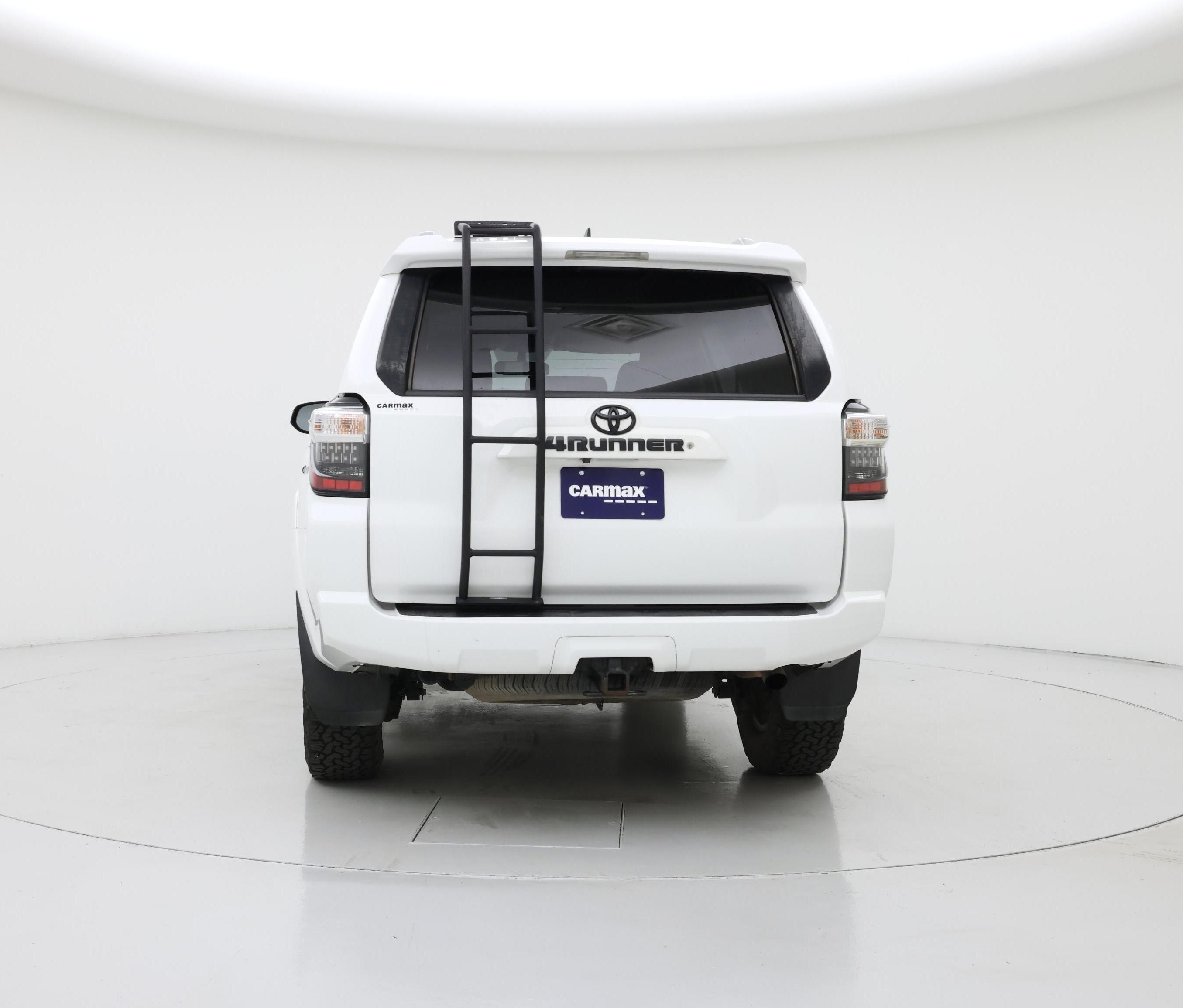 Thumbnail: 2017 Toyota 4Runner - 6