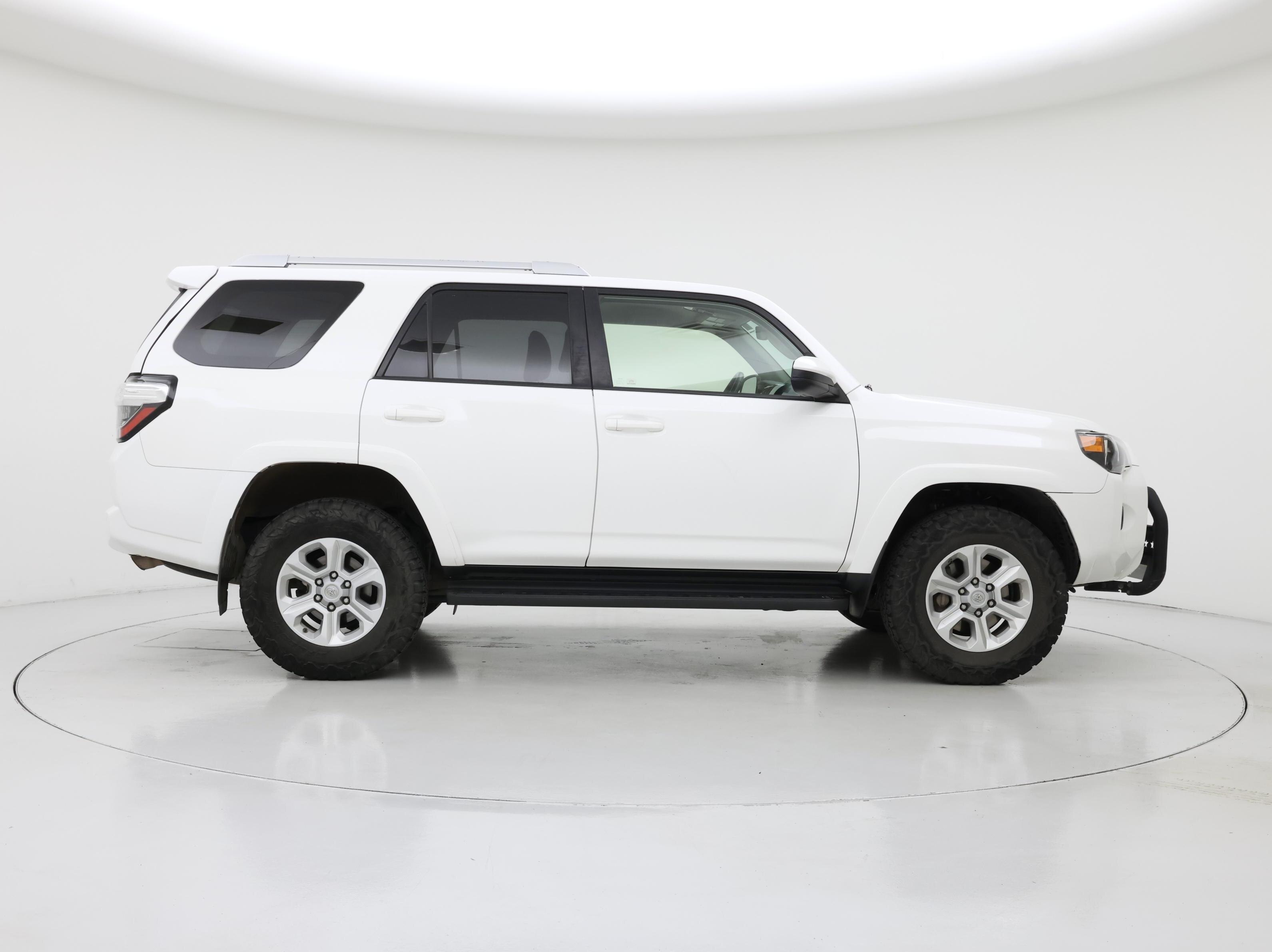 Thumbnail: 2017 Toyota 4Runner - 7
