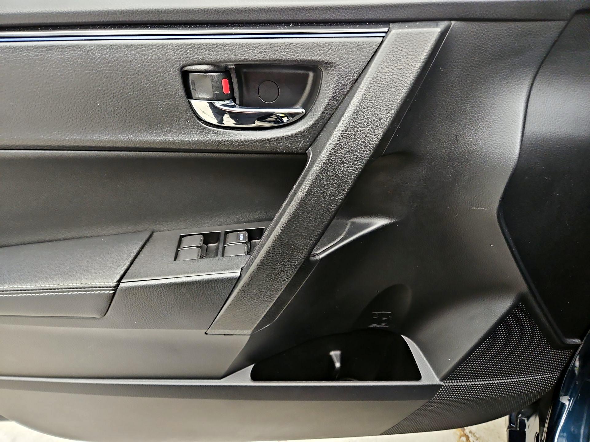 Thumbnail: 2019 Toyota Corolla - 10