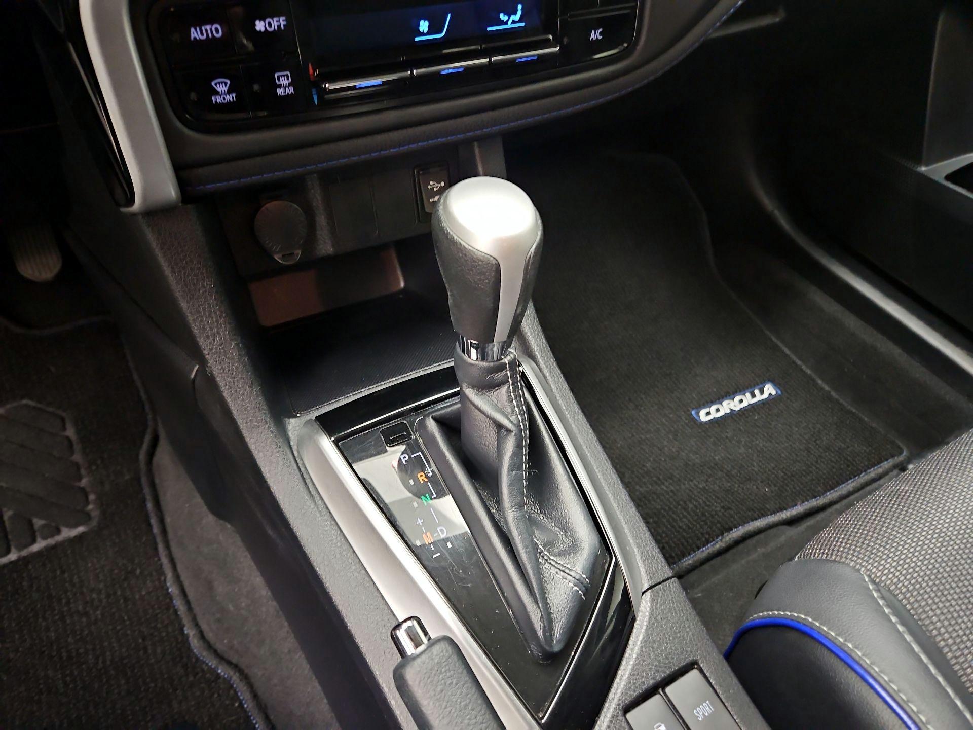 Thumbnail: 2019 Toyota Corolla - 15