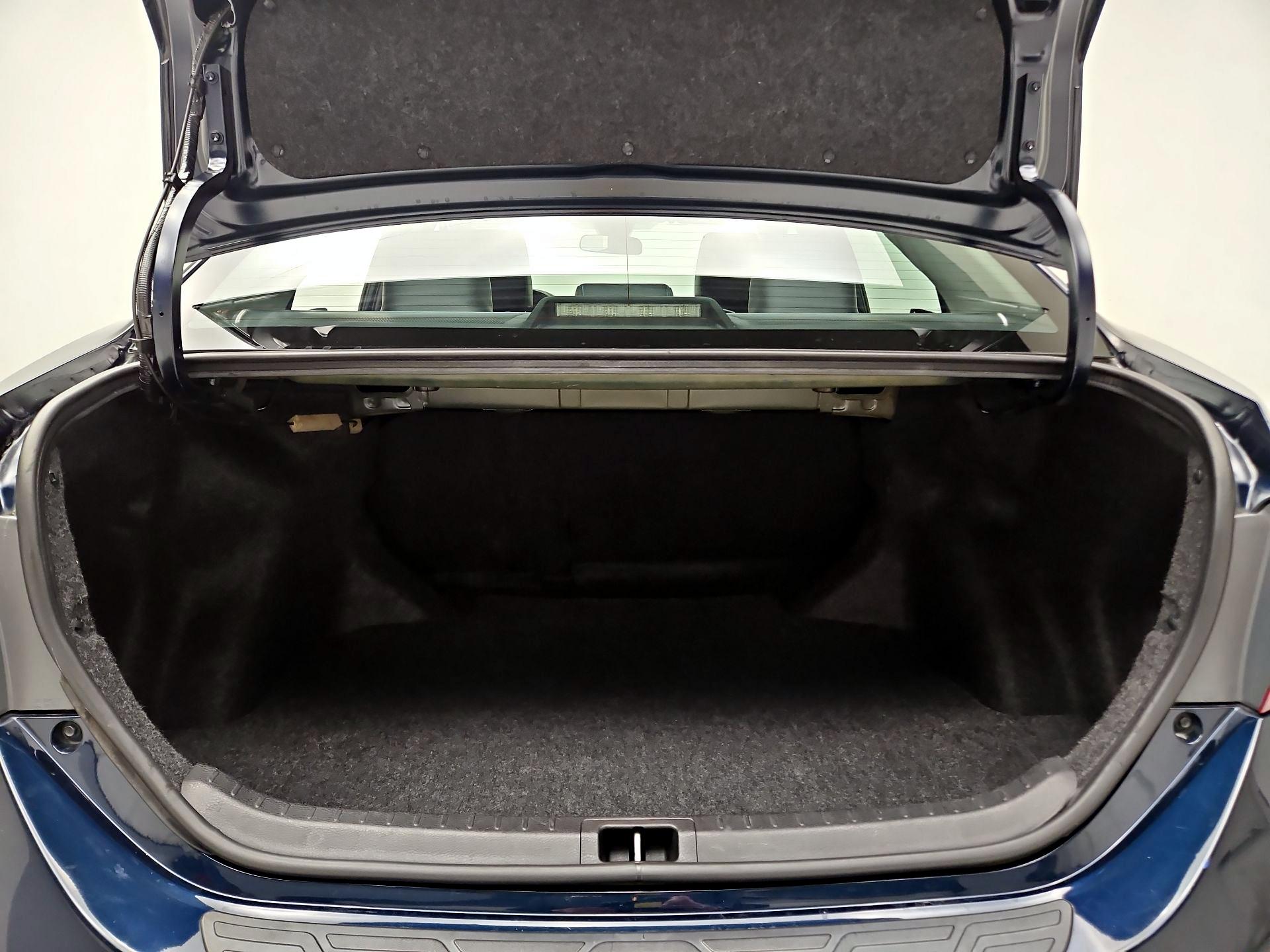 Thumbnail: 2019 Toyota Corolla - 18