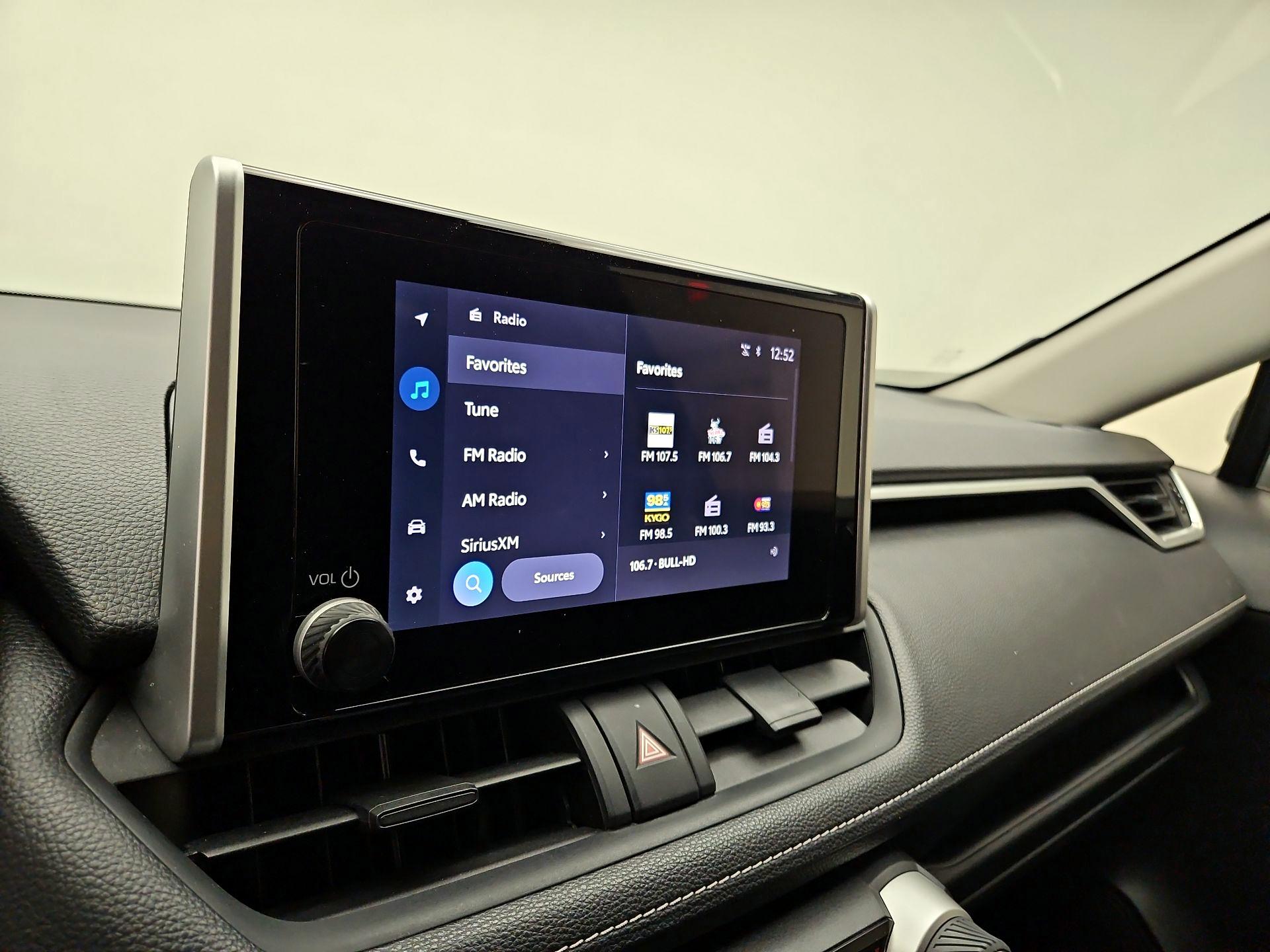 Thumbnail: 2023 Toyota RAV4 - 14