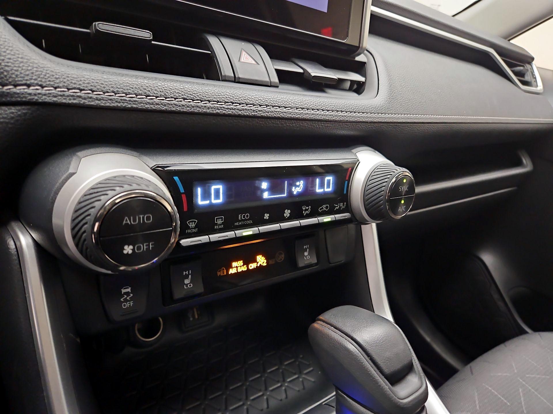 Thumbnail: 2023 Toyota RAV4 - 15