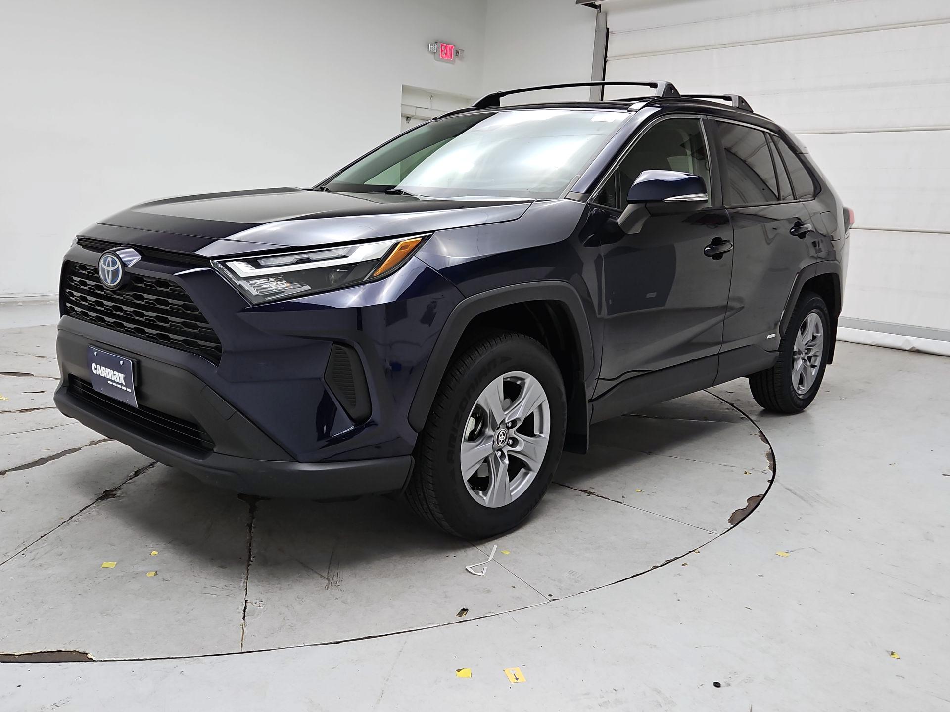 Thumbnail: 2023 Toyota RAV4 - 3