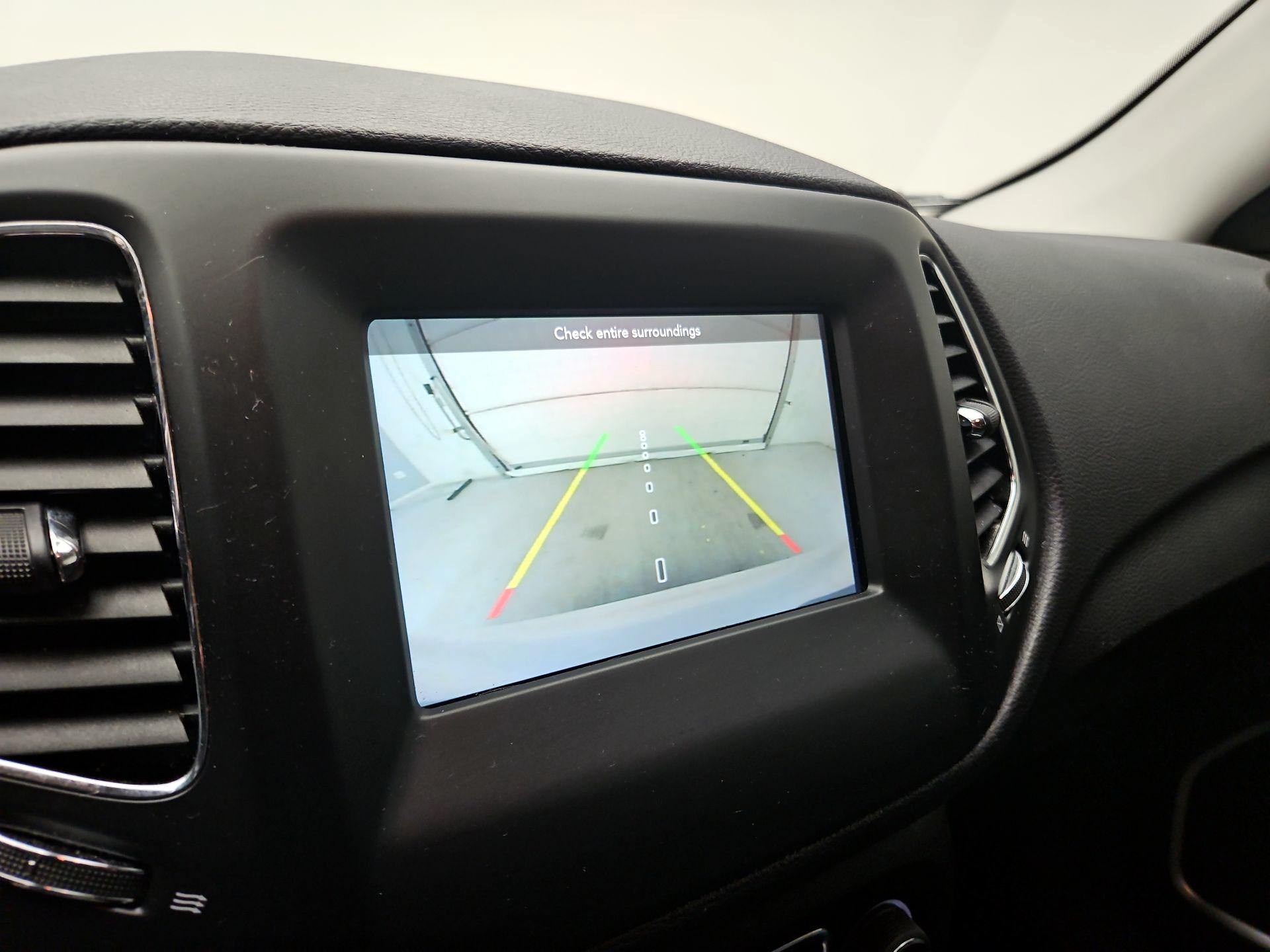 Thumbnail: 2020 Jeep Compass - 13