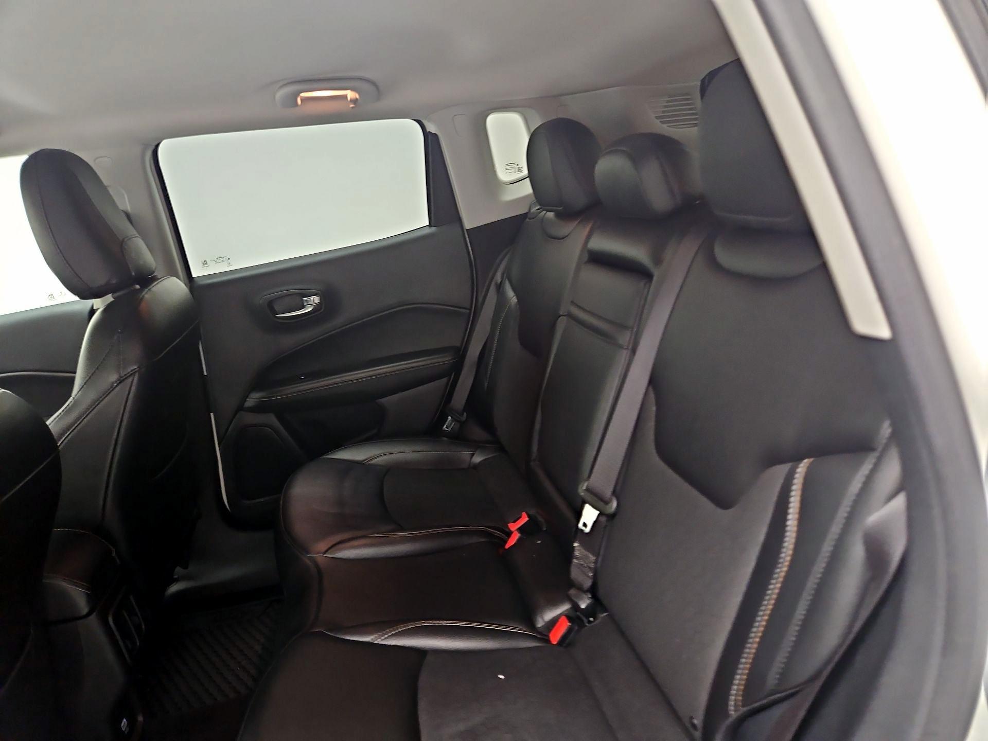 Thumbnail: 2020 Jeep Compass - 18