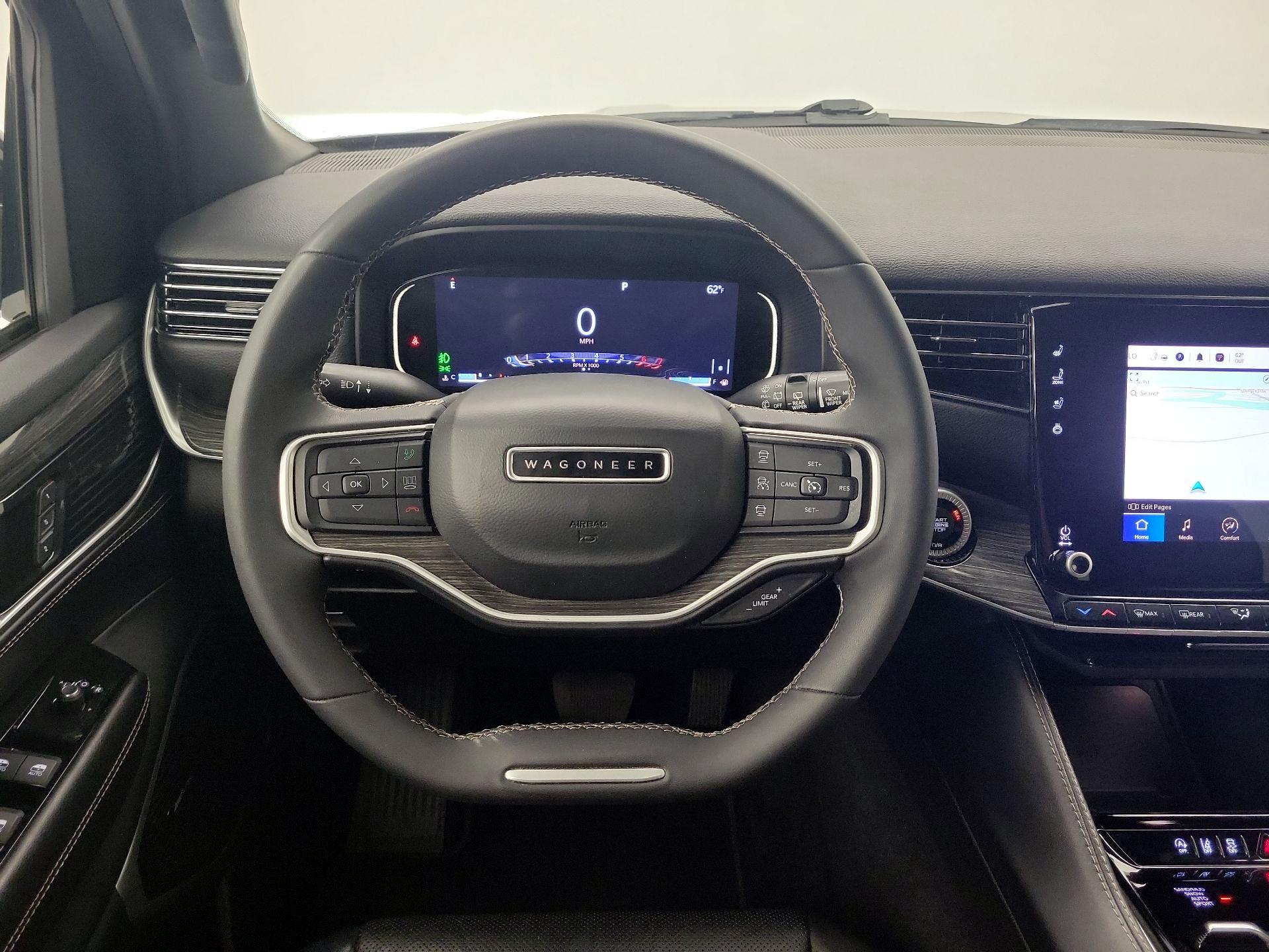 Thumbnail: 2022 Jeep Wagoneer - 10