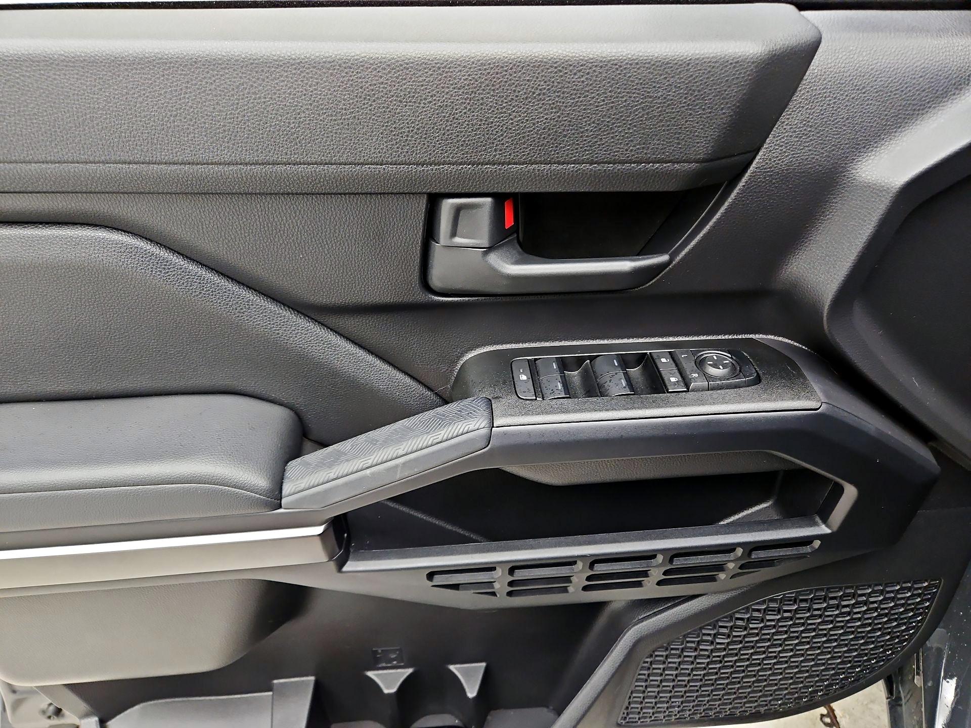 Thumbnail: 2025 Toyota 4Runner - 12