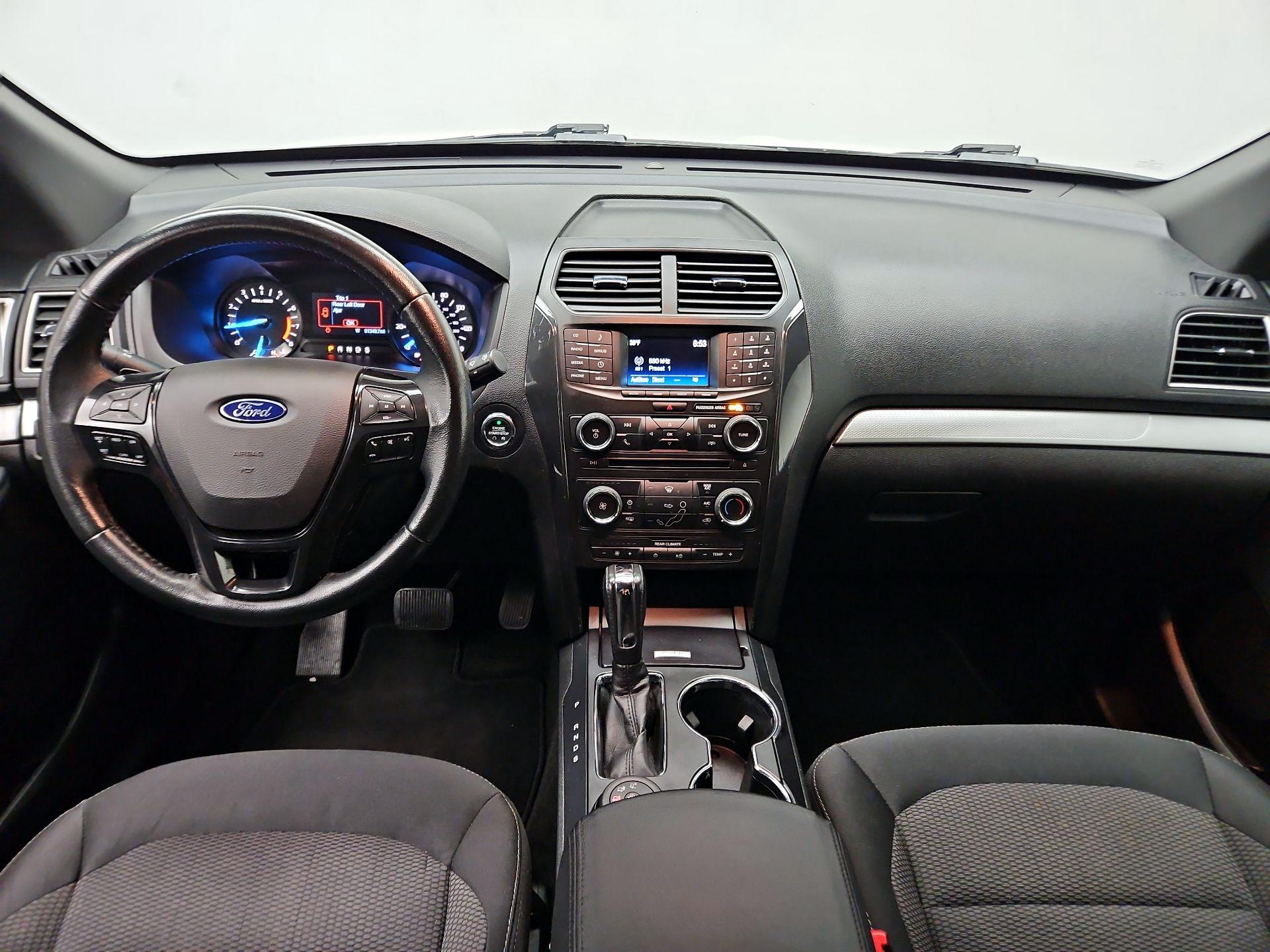Thumbnail: 2017 Ford Explorer - 9
