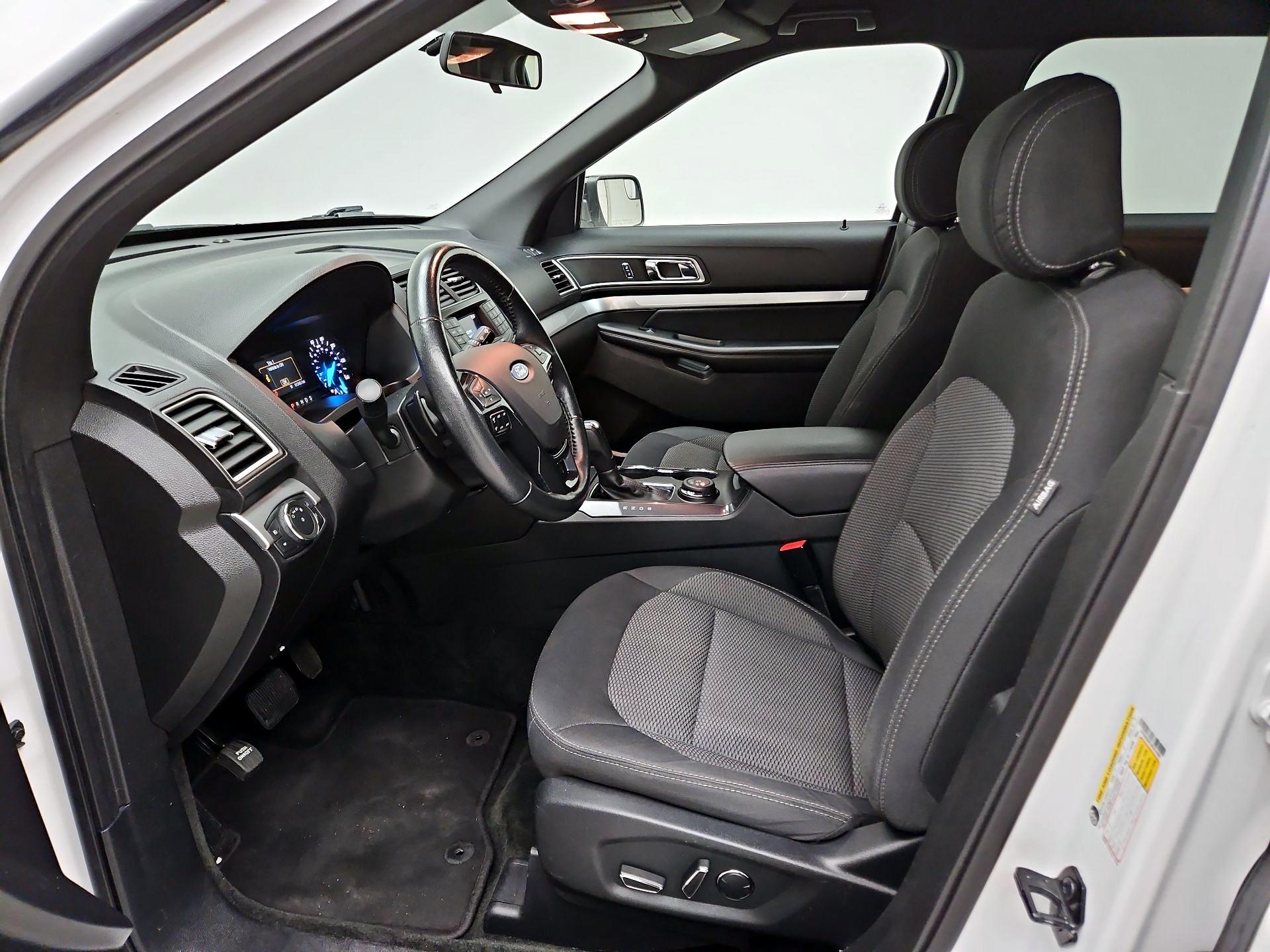 Thumbnail: 2017 Ford Explorer - 11