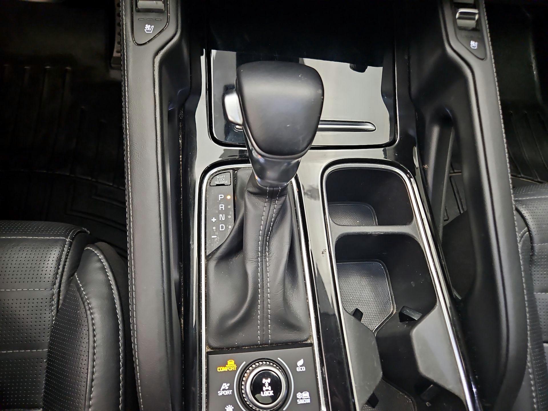 Thumbnail: 2021 Kia Telluride - 18