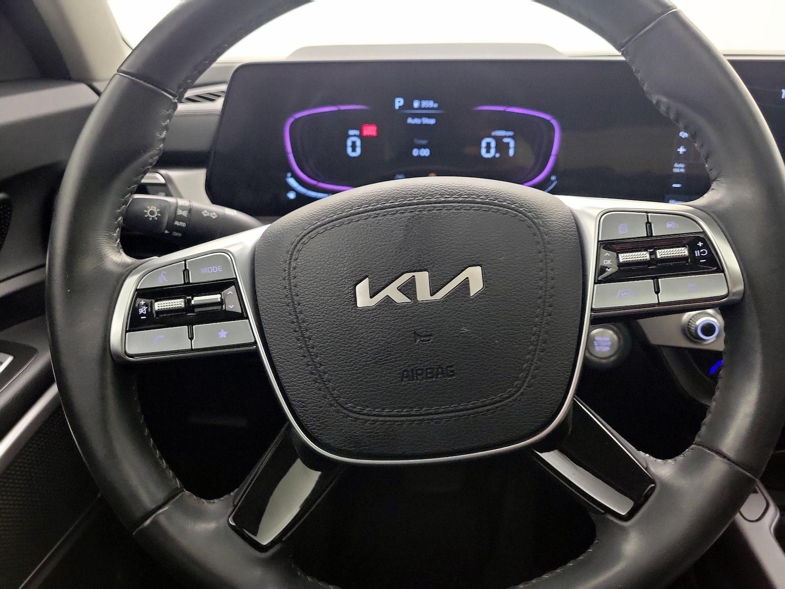 2024 Kia Telluride S - Photo 11