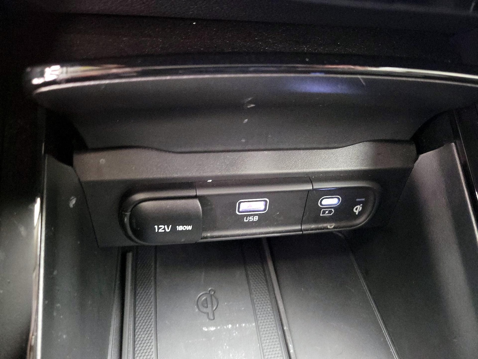 2024 Kia Telluride S - Photo 20