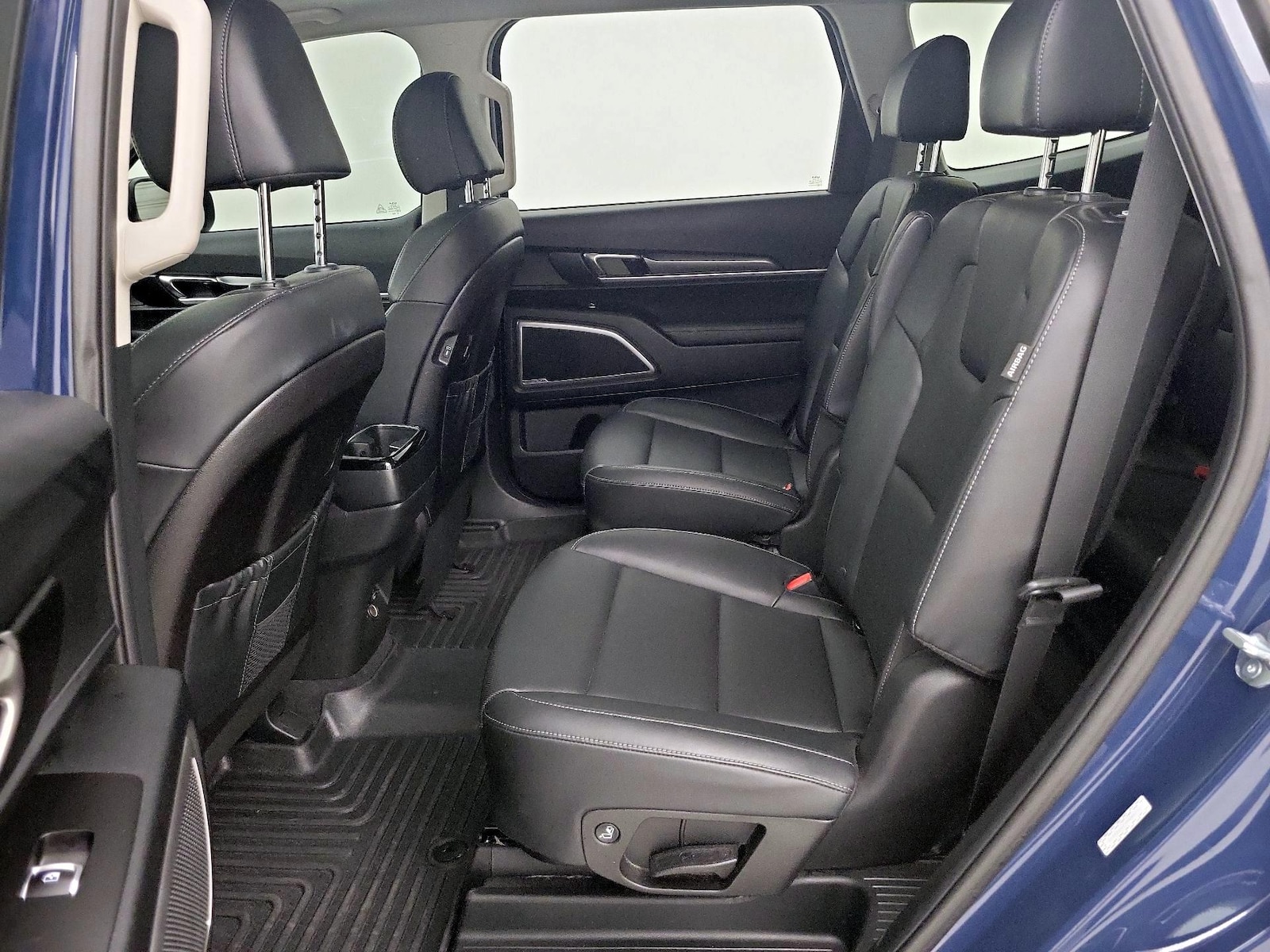 2024 Kia Telluride S - Photo 22