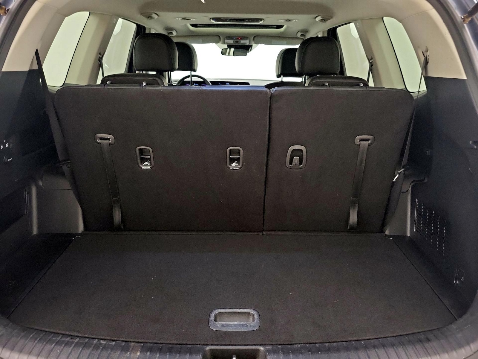 2024 Kia Telluride S - Photo 24