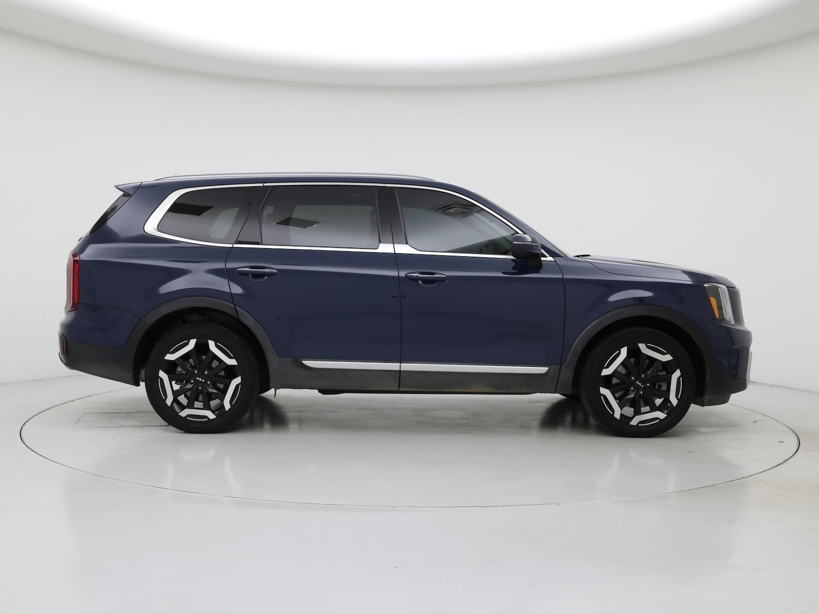 2024 Kia Telluride S - Photo 8