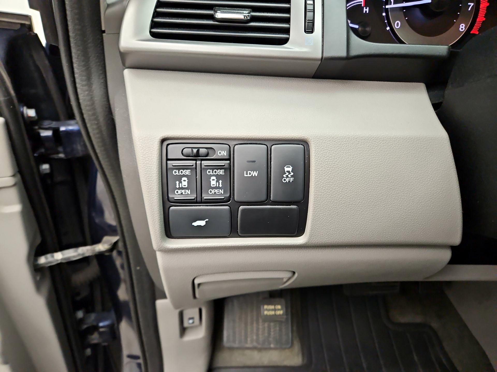 Thumbnail: 2016 Honda Odyssey - 13