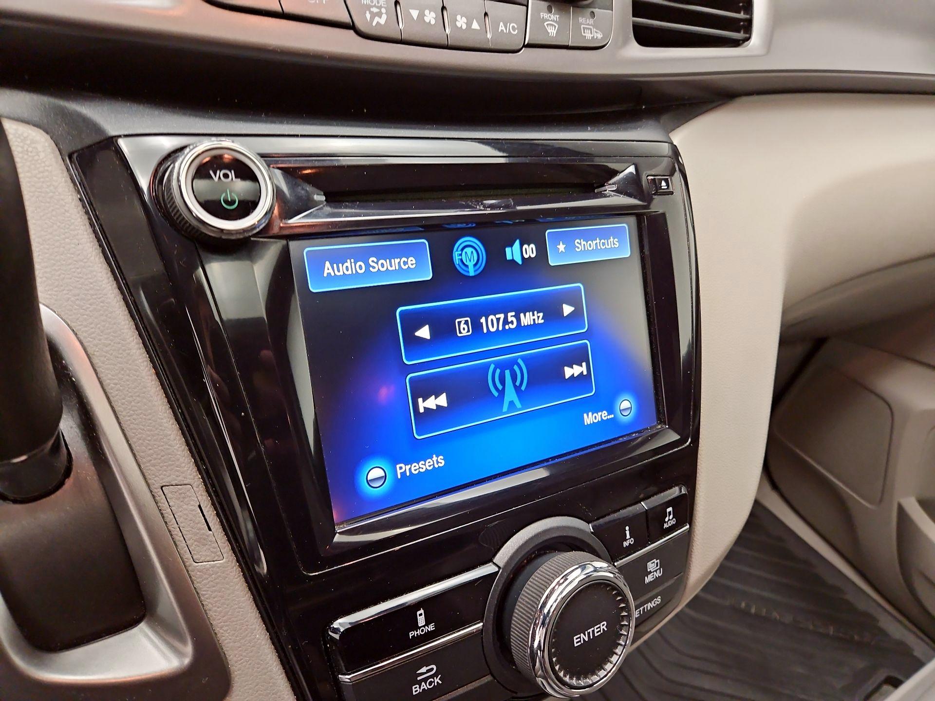 Thumbnail: 2016 Honda Odyssey - 15