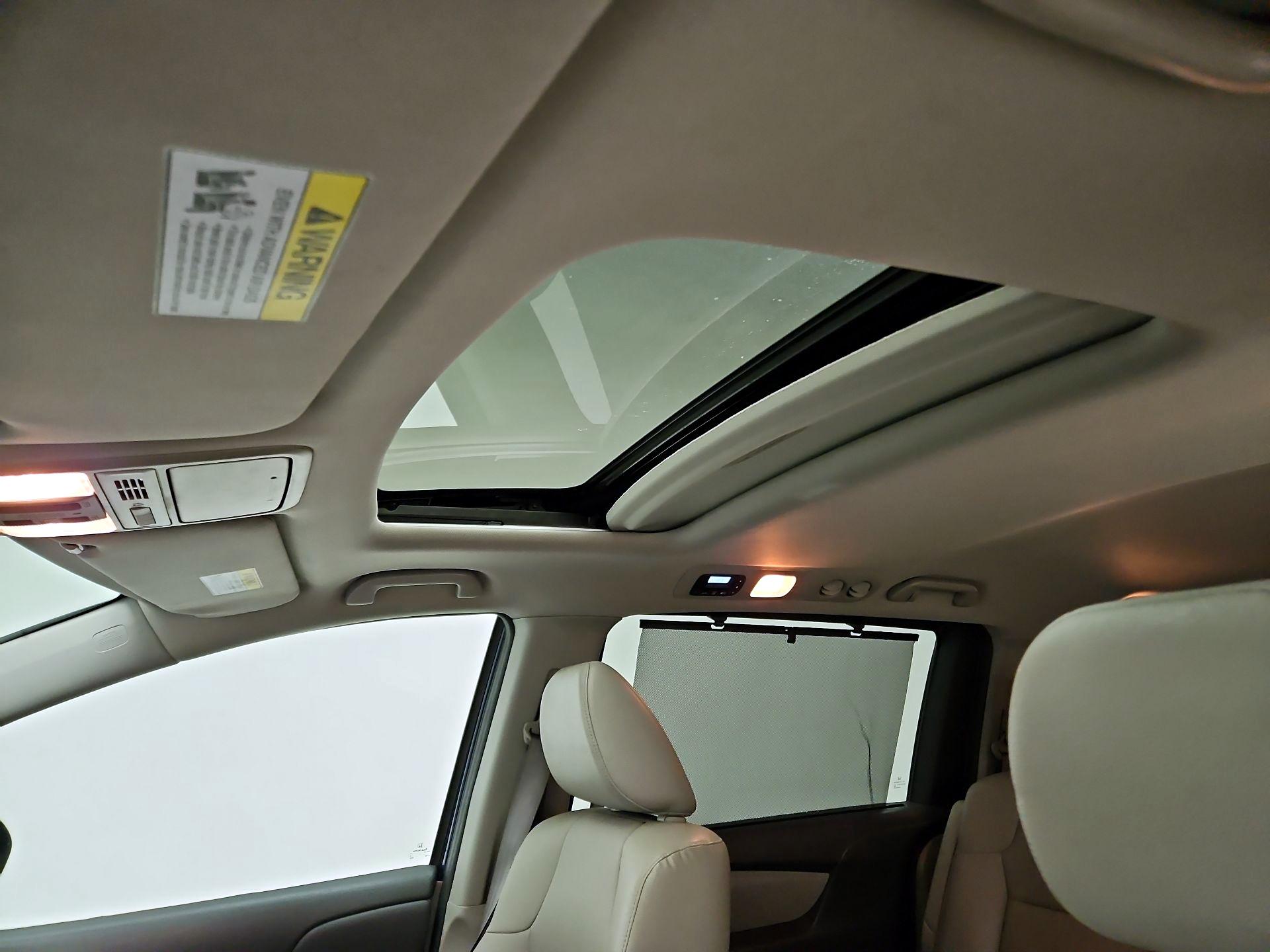 Thumbnail: 2016 Honda Odyssey - 19