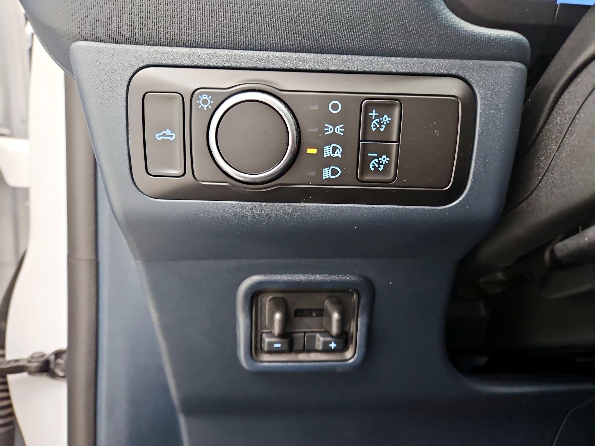 Thumbnail: 2025 Ford Maverick - 13