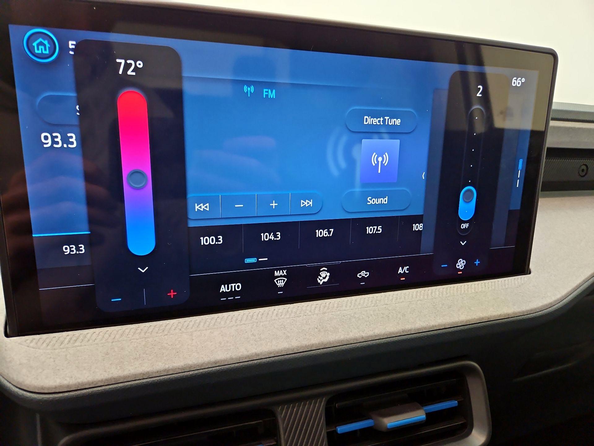 Thumbnail: 2025 Ford Maverick - 16