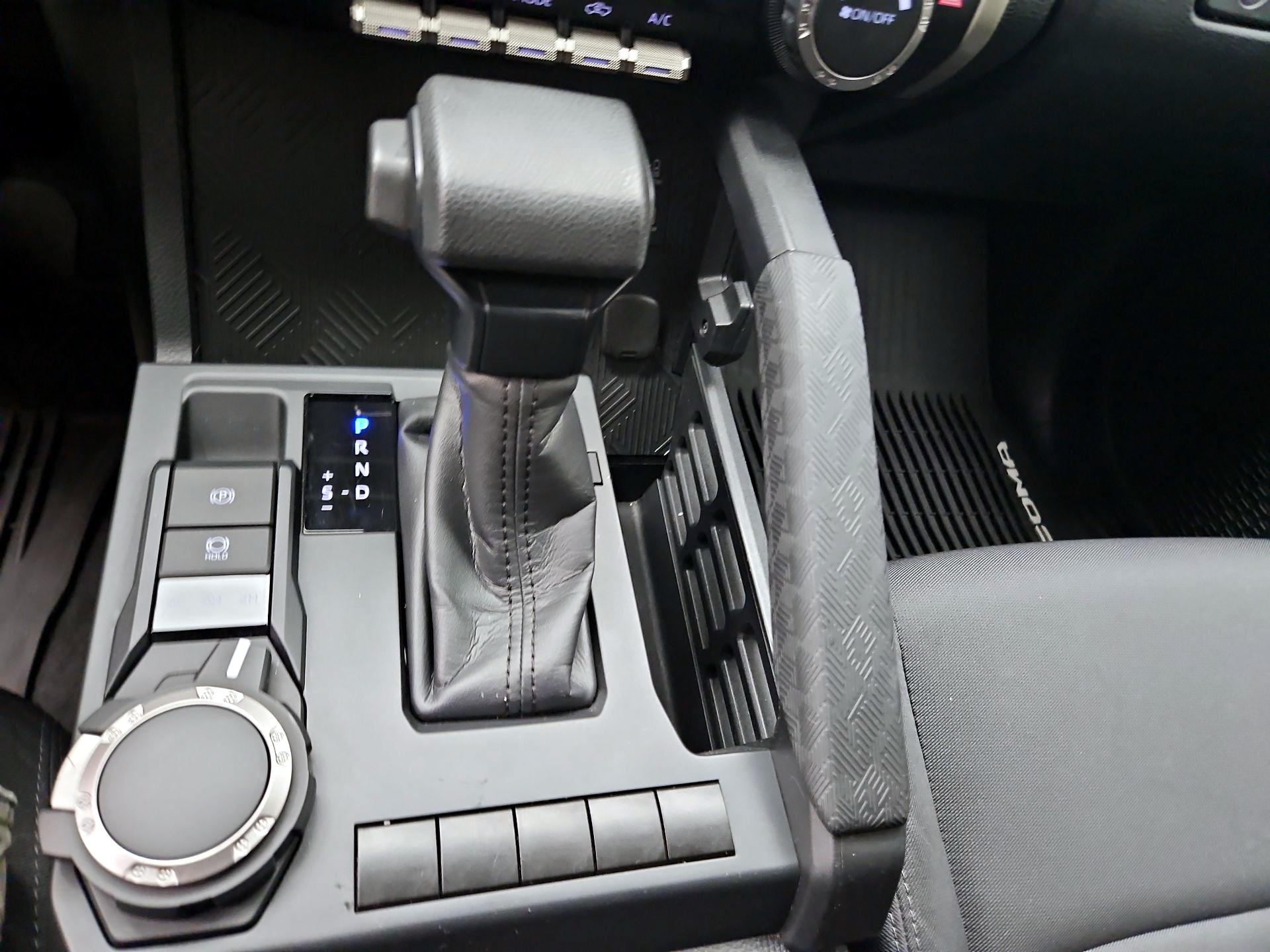 Thumbnail: 2024 Toyota Tacoma - 15