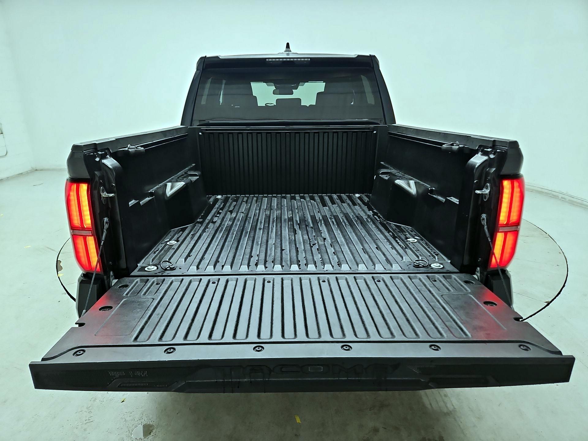 Thumbnail: 2024 Toyota Tacoma - 18