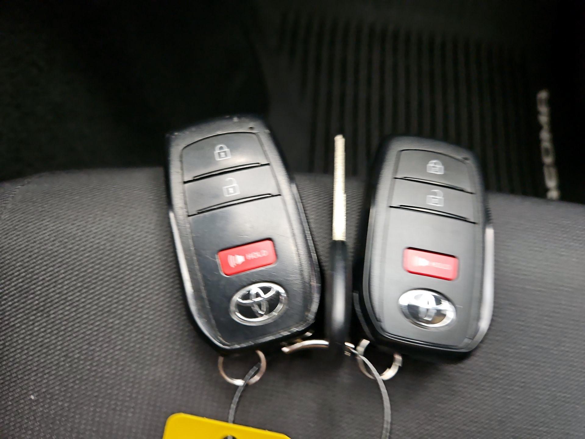 Thumbnail: 2024 Toyota Tacoma - 20