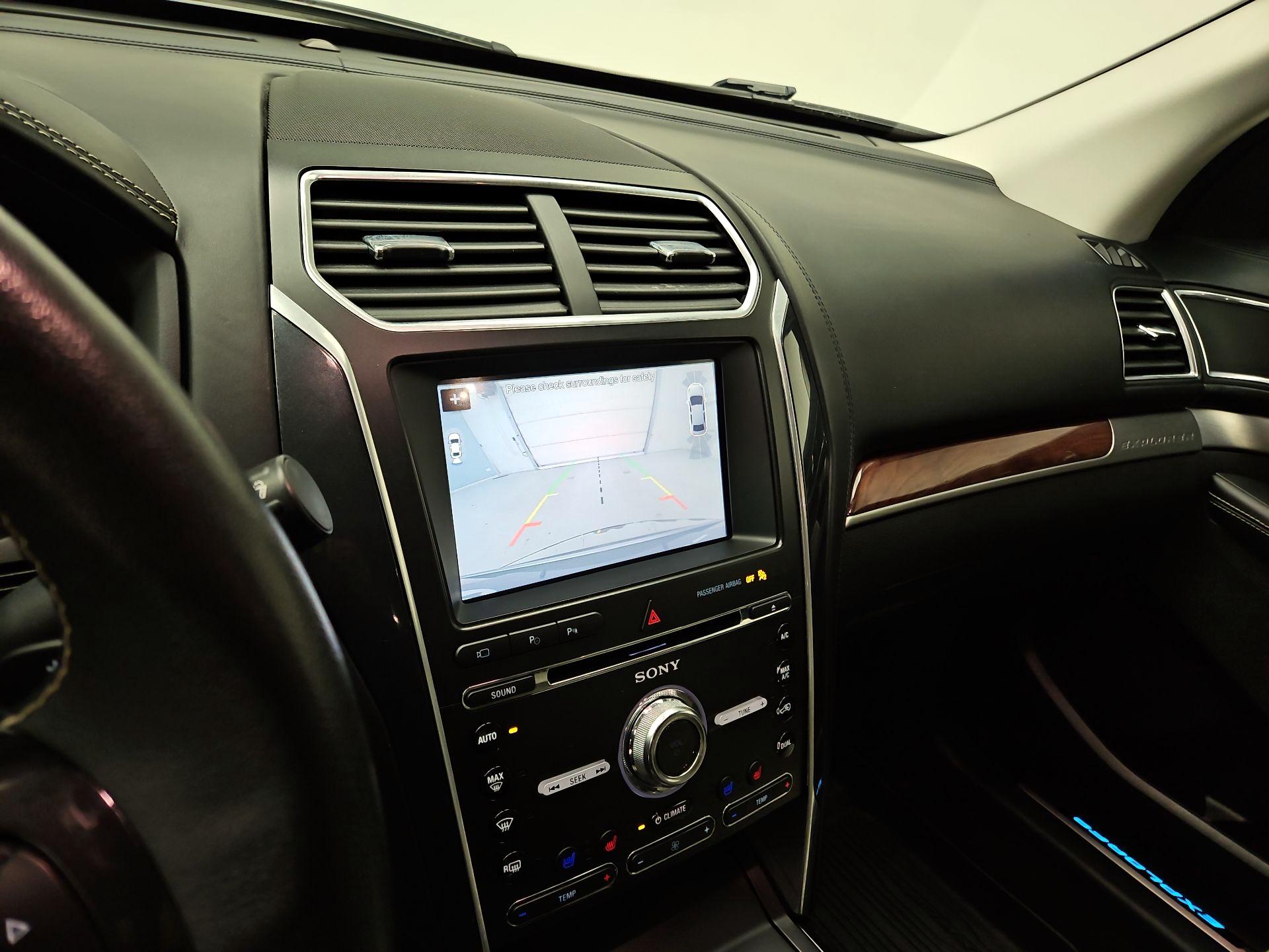 Thumbnail: 2018 Ford Explorer - 15