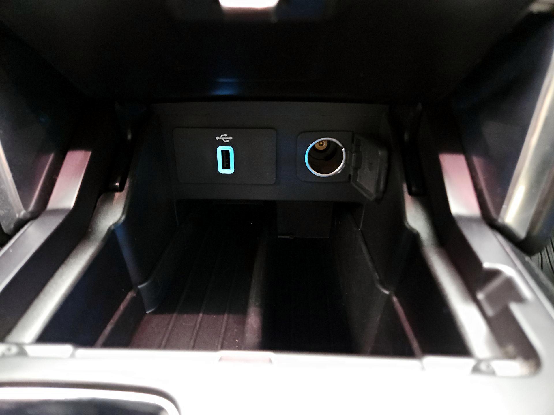 Thumbnail: 2018 Ford Explorer - 19