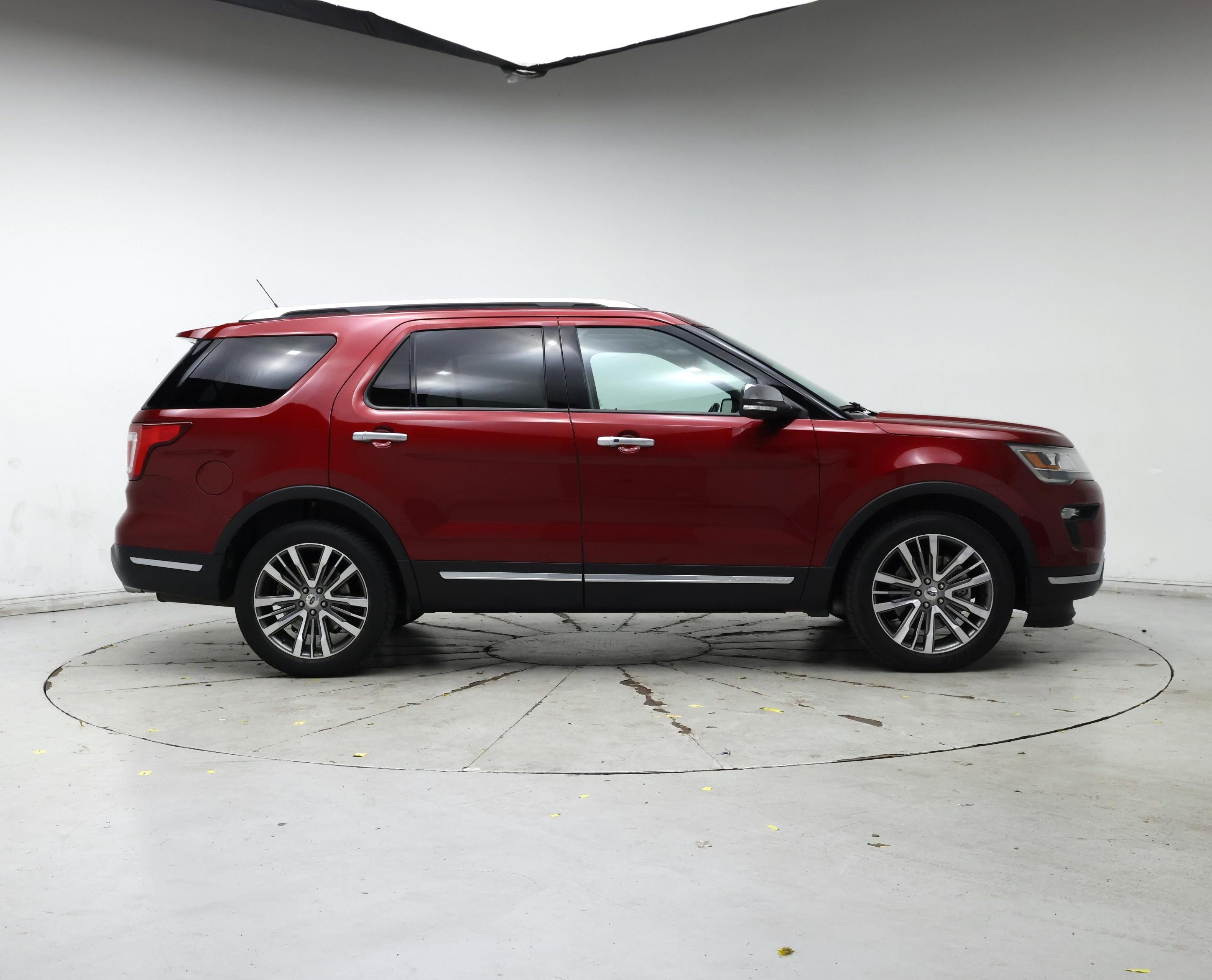 Thumbnail: 2018 Ford Explorer - 7