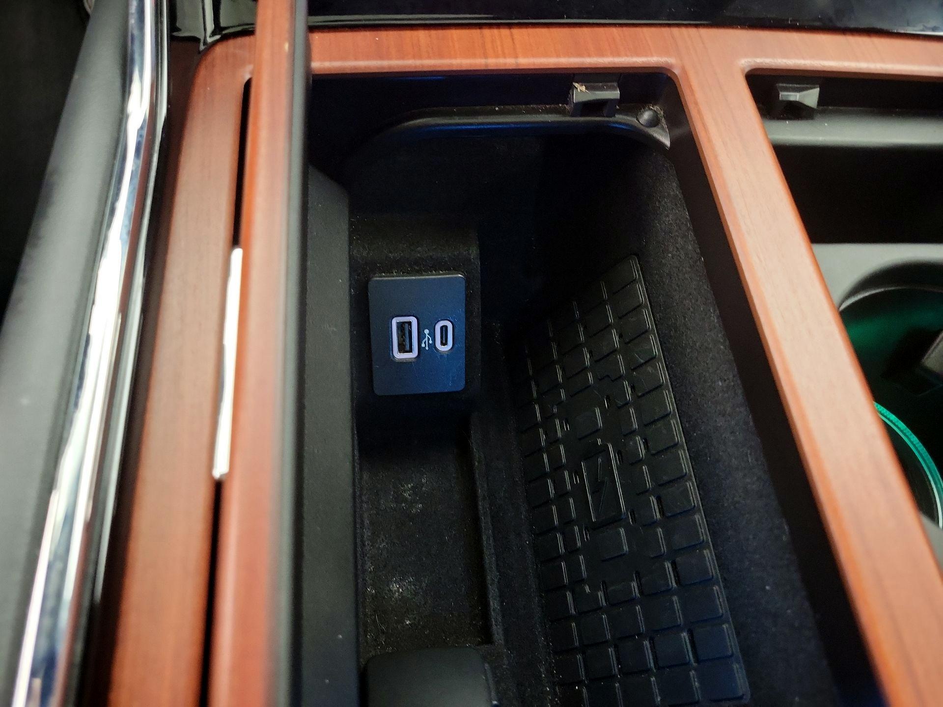 Thumbnail: 2024 Lincoln Navigator - 18