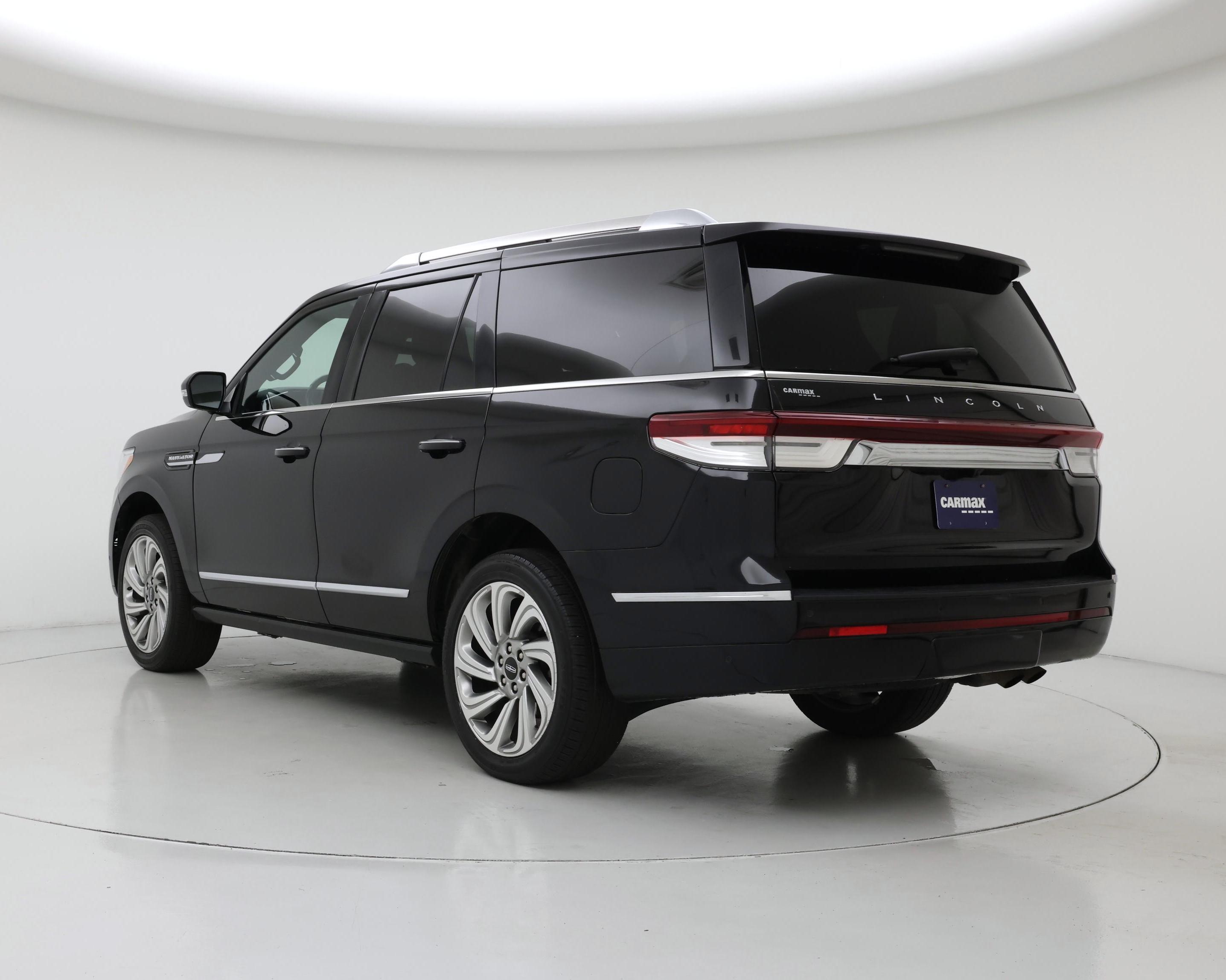Thumbnail: 2024 Lincoln Navigator - 2
