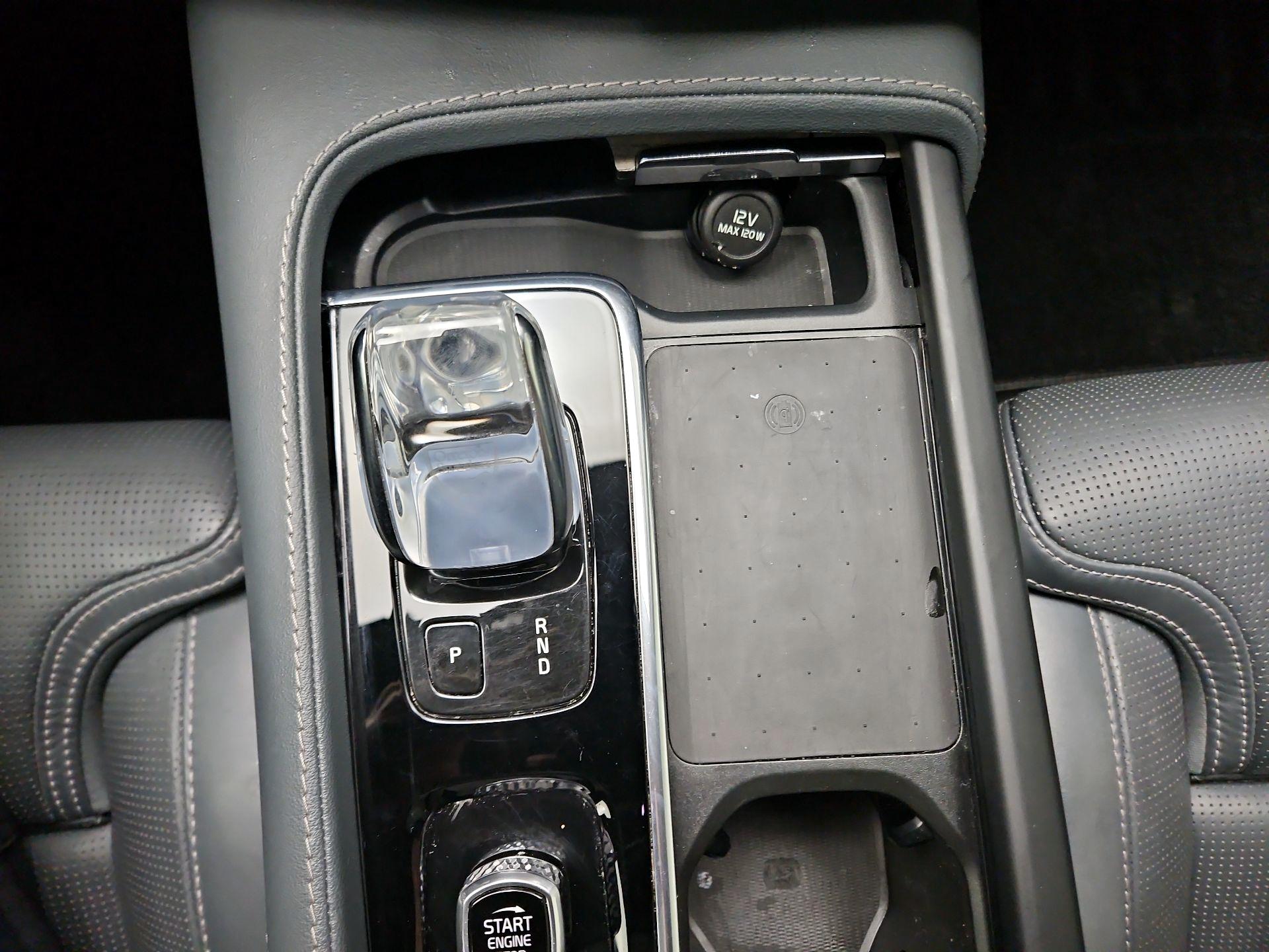 Thumbnail: 2022 Volvo XC90 - 18