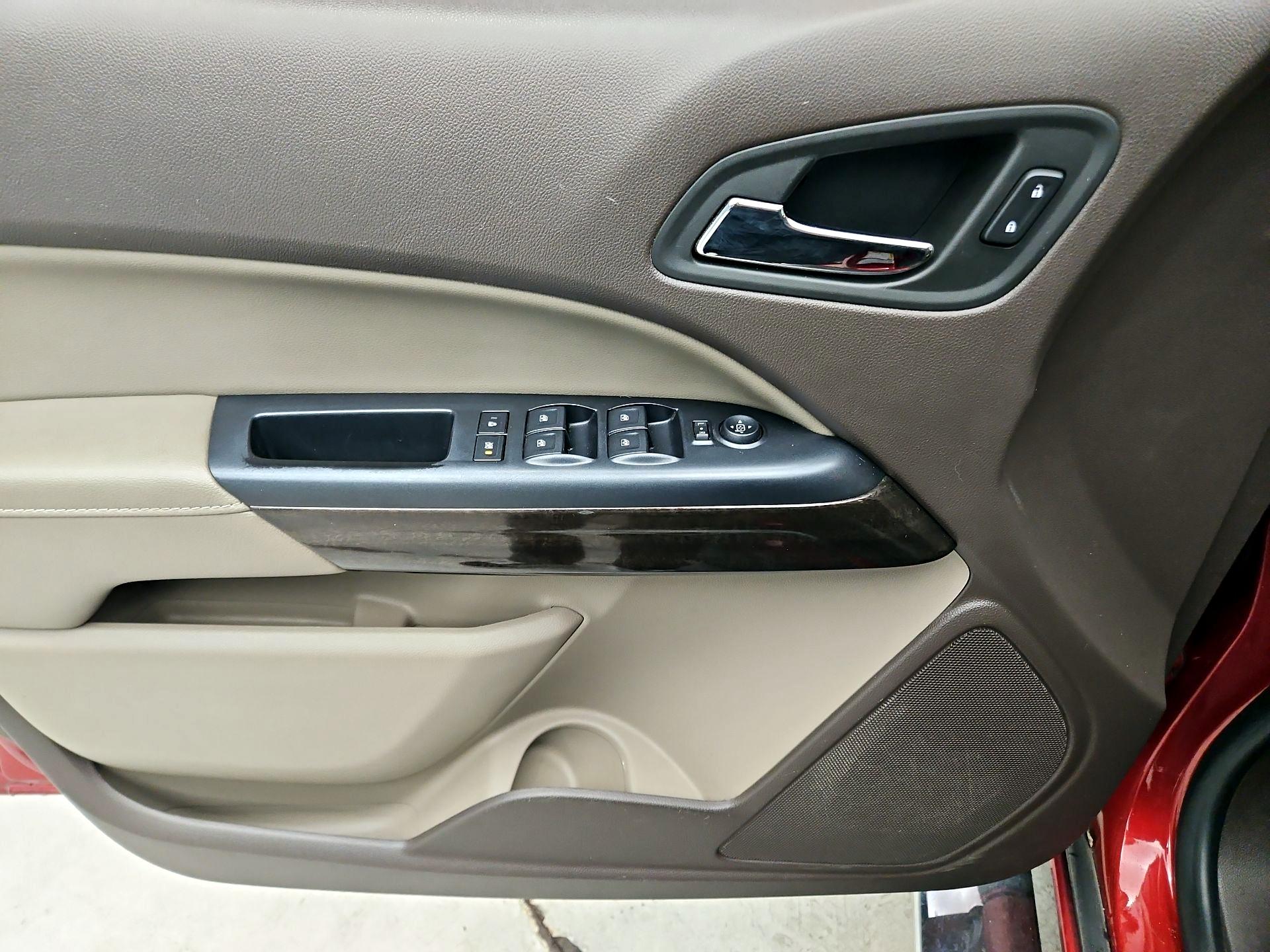 Thumbnail: 2015 GMC Canyon - 12